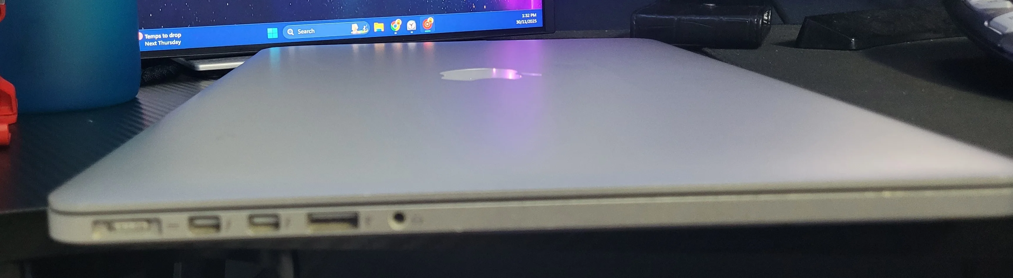 MacBook Pro (15-inch, Mid 2015) image indicator(3)