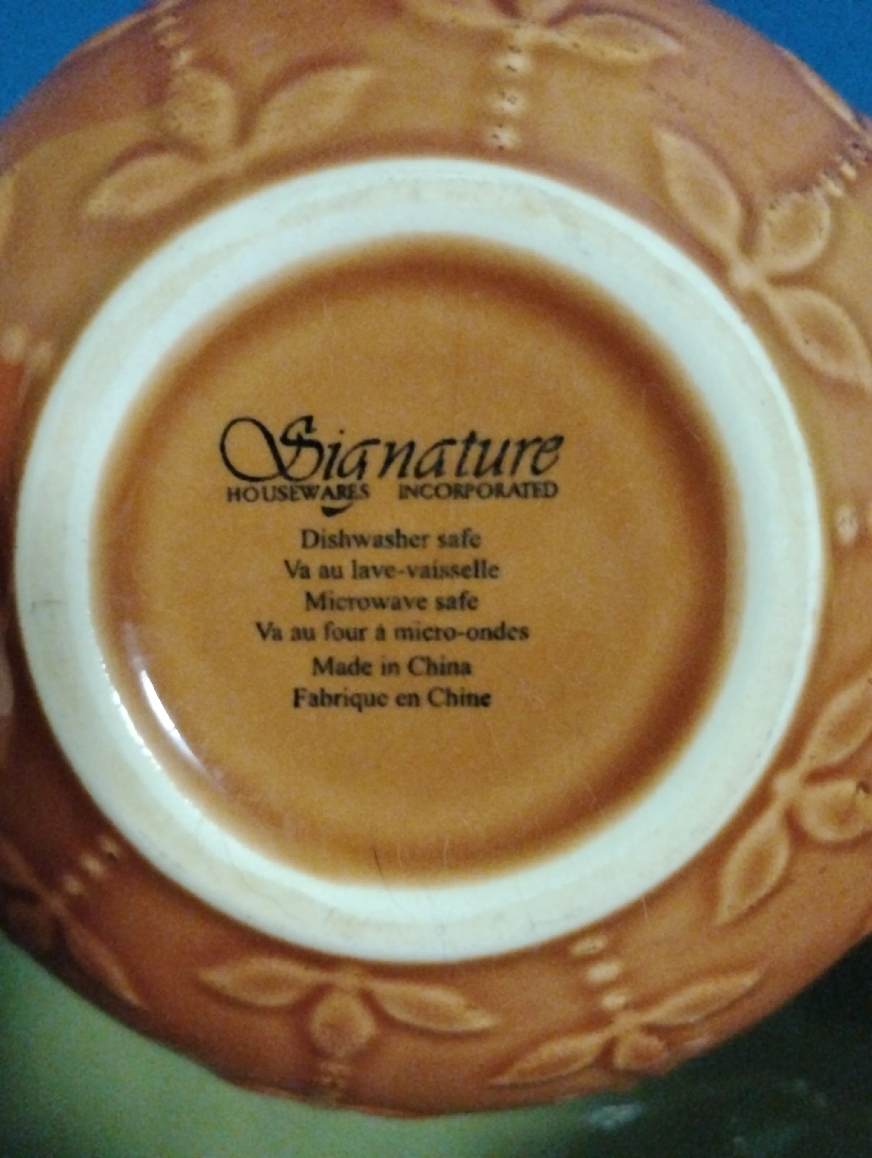 Signature Ceramic Bowl Set – 2 of 4 – Like New Condition image indicator(2)