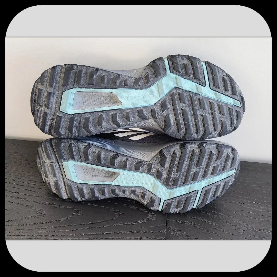 ADIDAS Women’s Terrex Soulstride Rain.rdy Running Shoes (SIZE 7) image indicator(7)