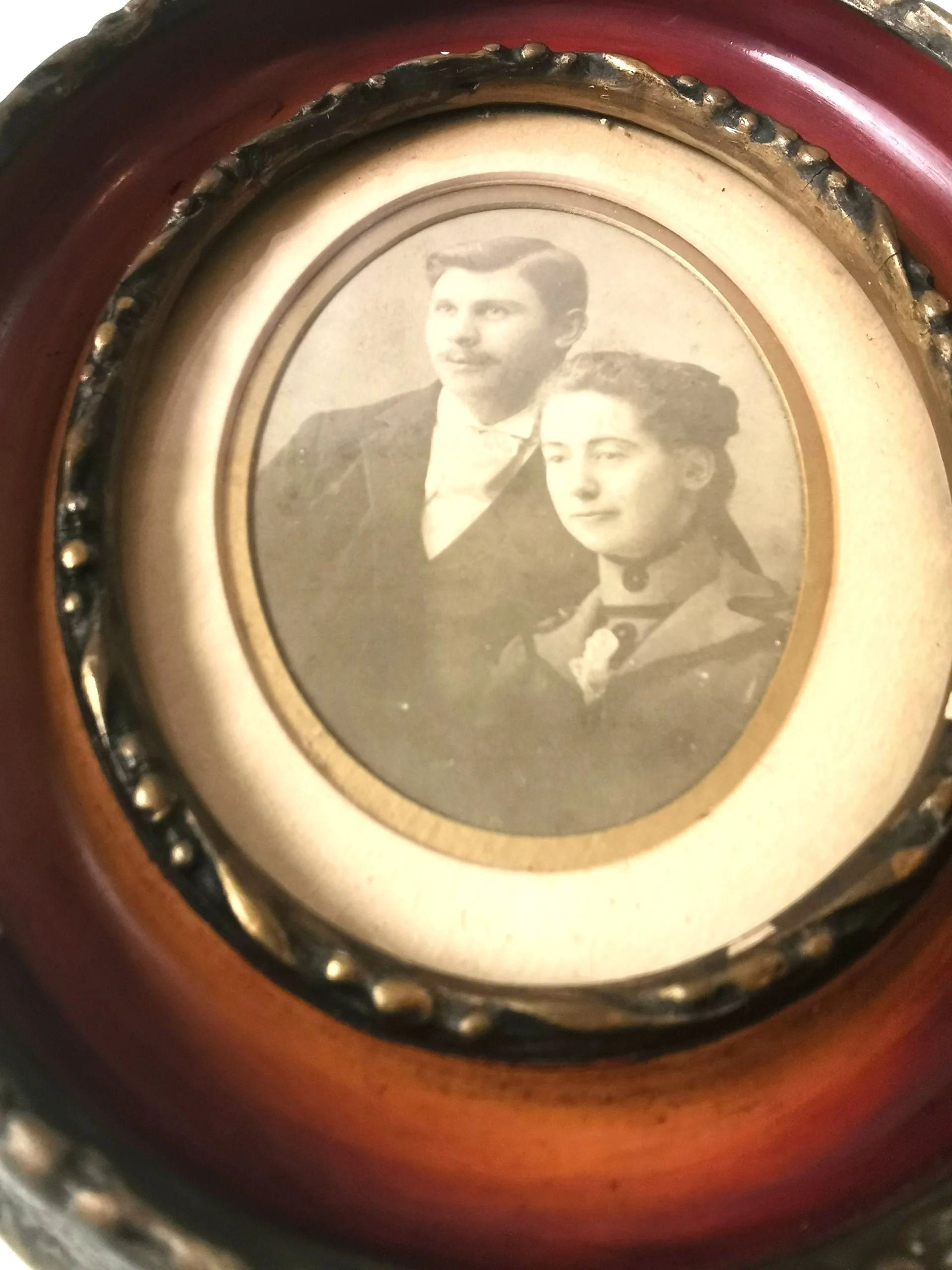 ANTIQUE T. EATON CO. Framed Portrait 1905 Canadian Couple H6570 image indicator(8)