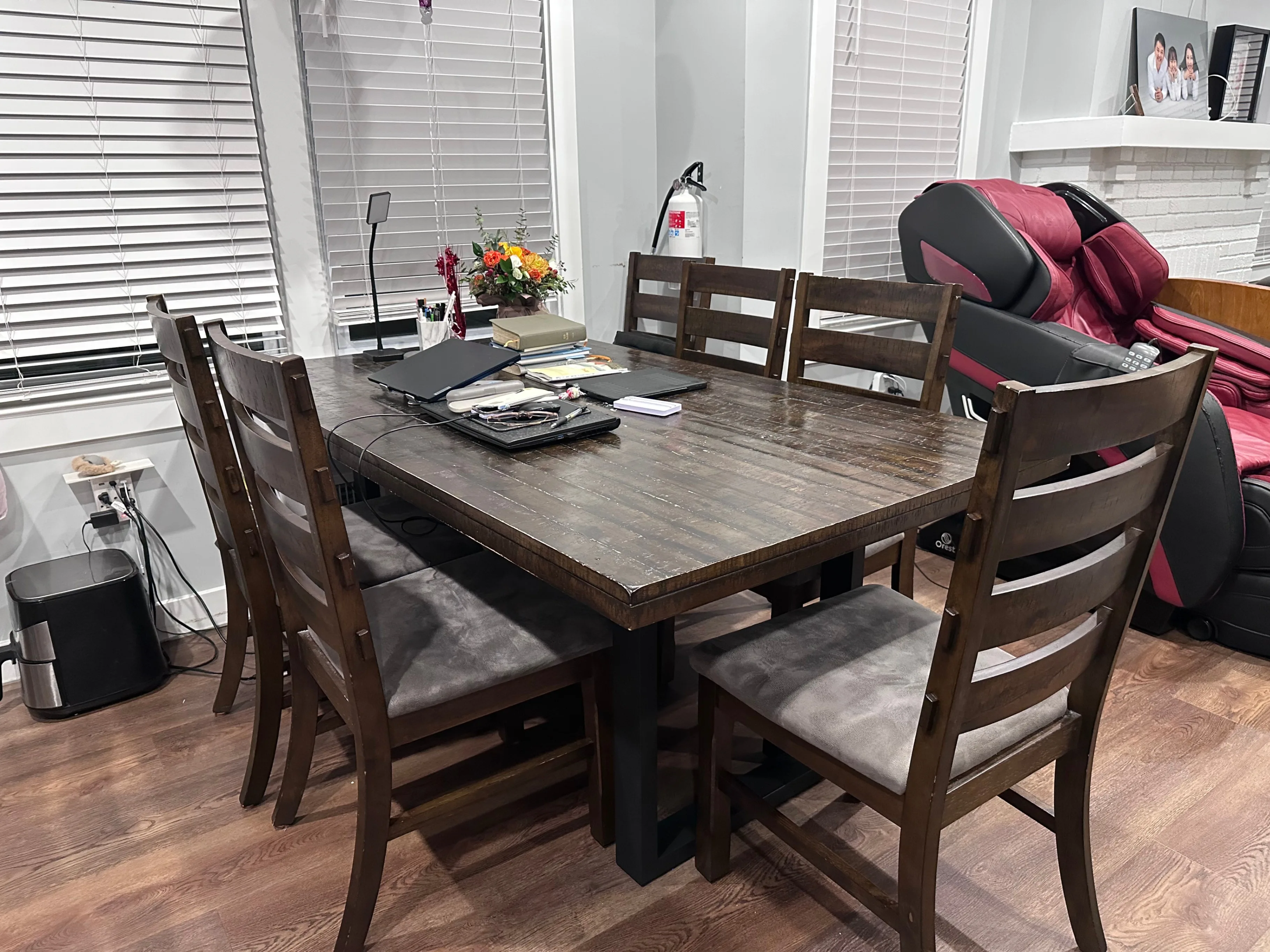 Dining table & Chair Set