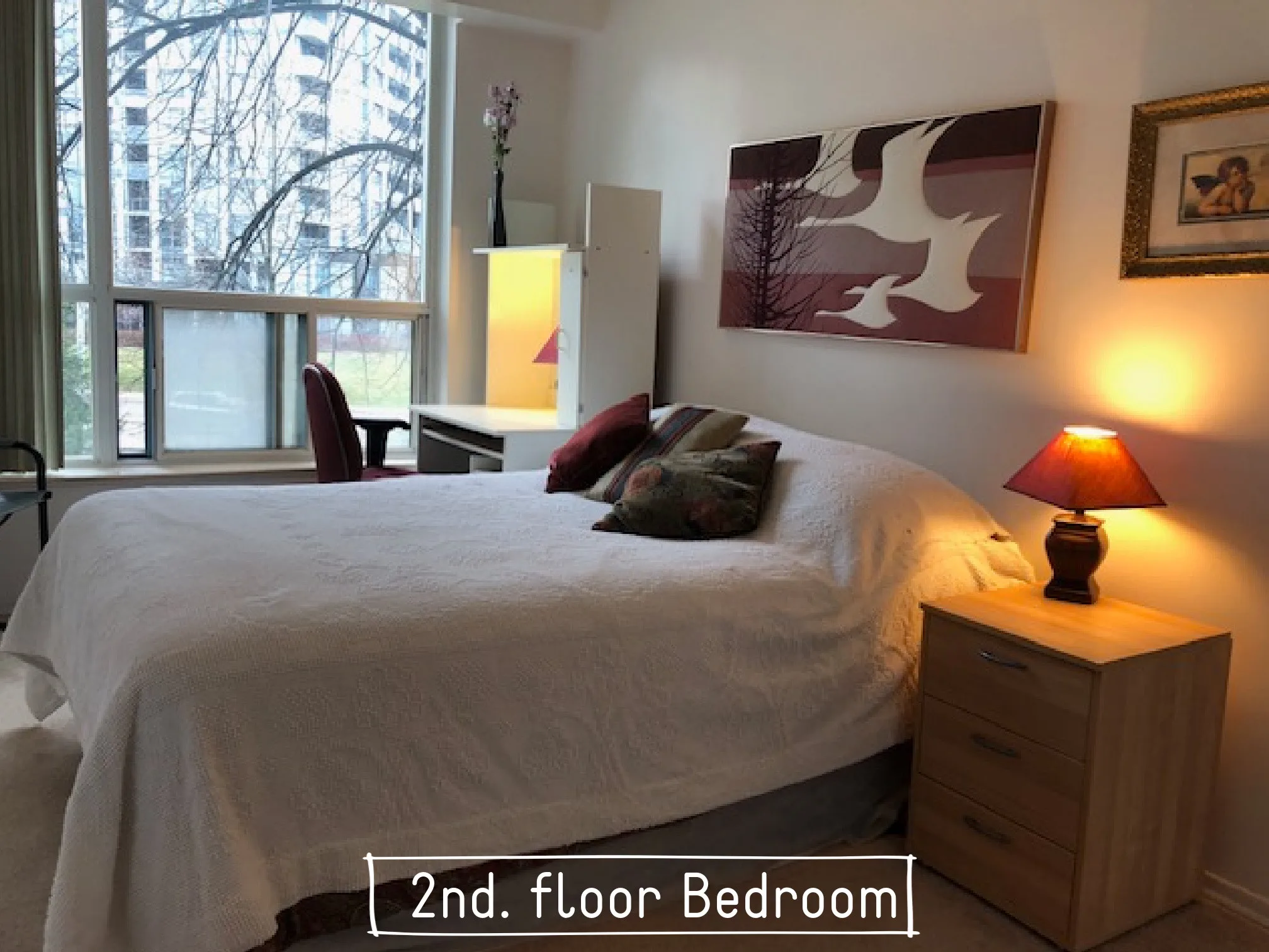 Private, peaceful room for Mature Student or Faculty