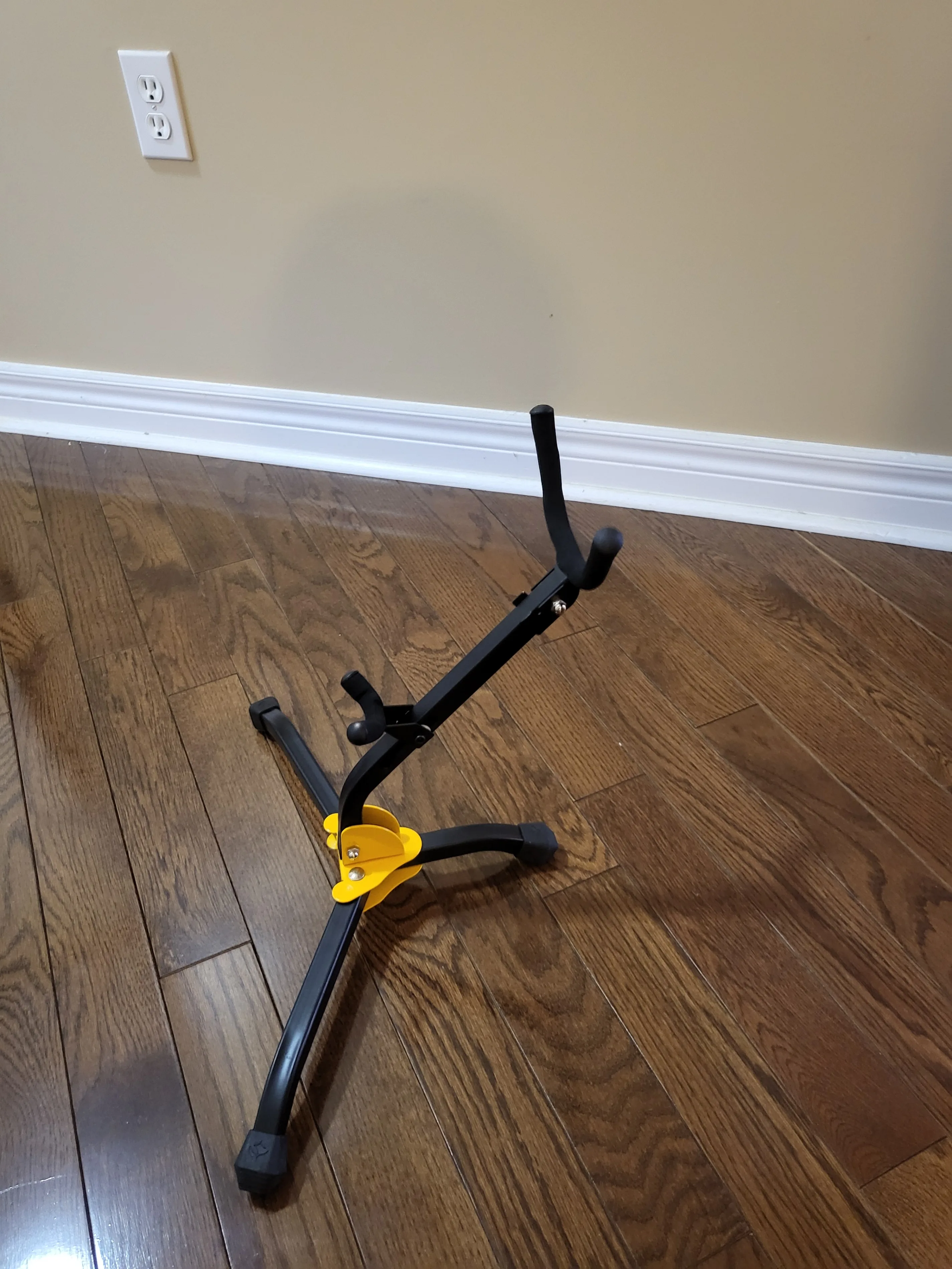 Brand New Alto/Tenor Saxophone Stand with Carry Bag image indicator(7)