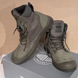 Mens/Womens Palladium Waterproof Boots - Size: Men-7, Women-8.5 image indicator(3)