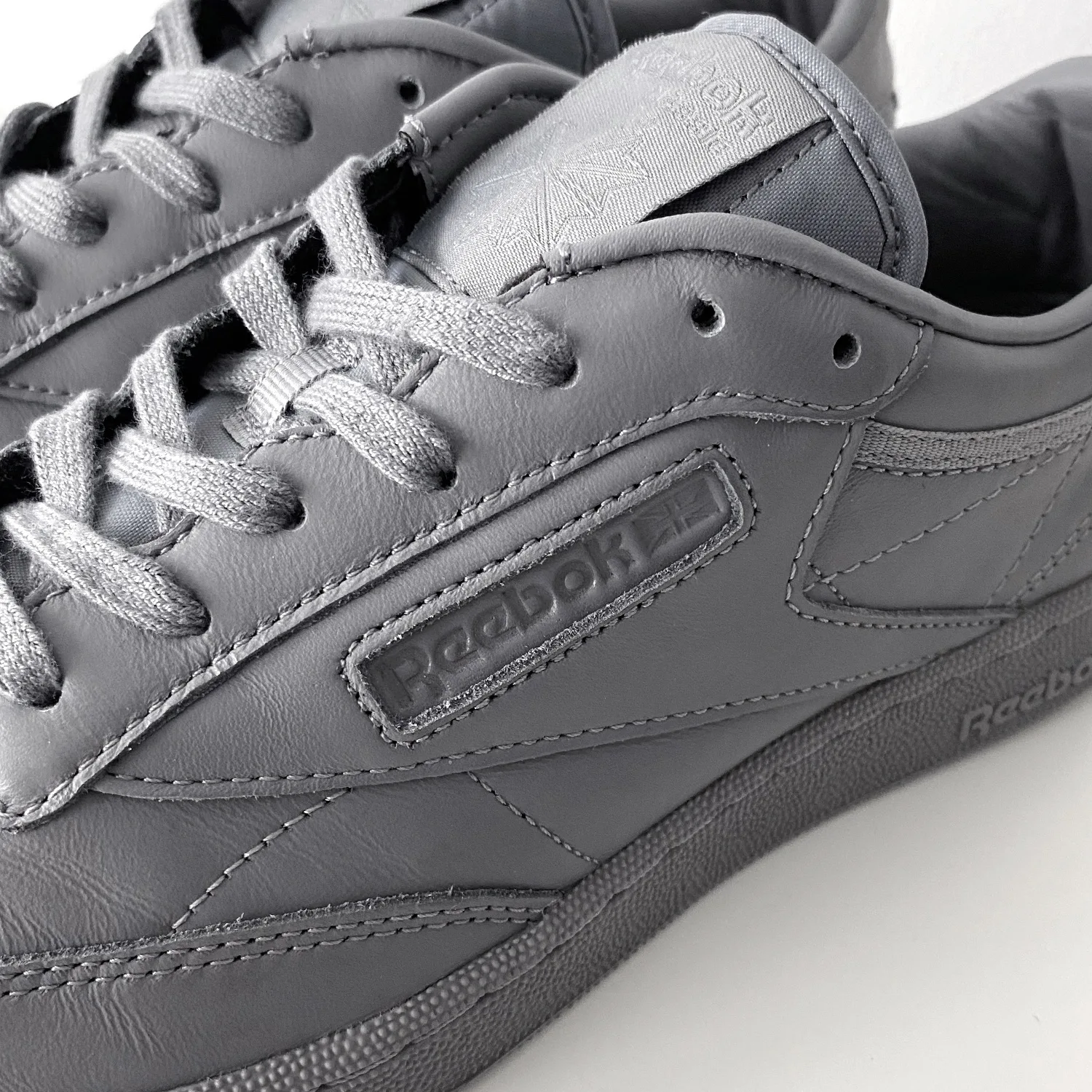 [RARE] Reebok Club C 85 Japan Premium FZ4444 (US 8.5) image indicator(3)