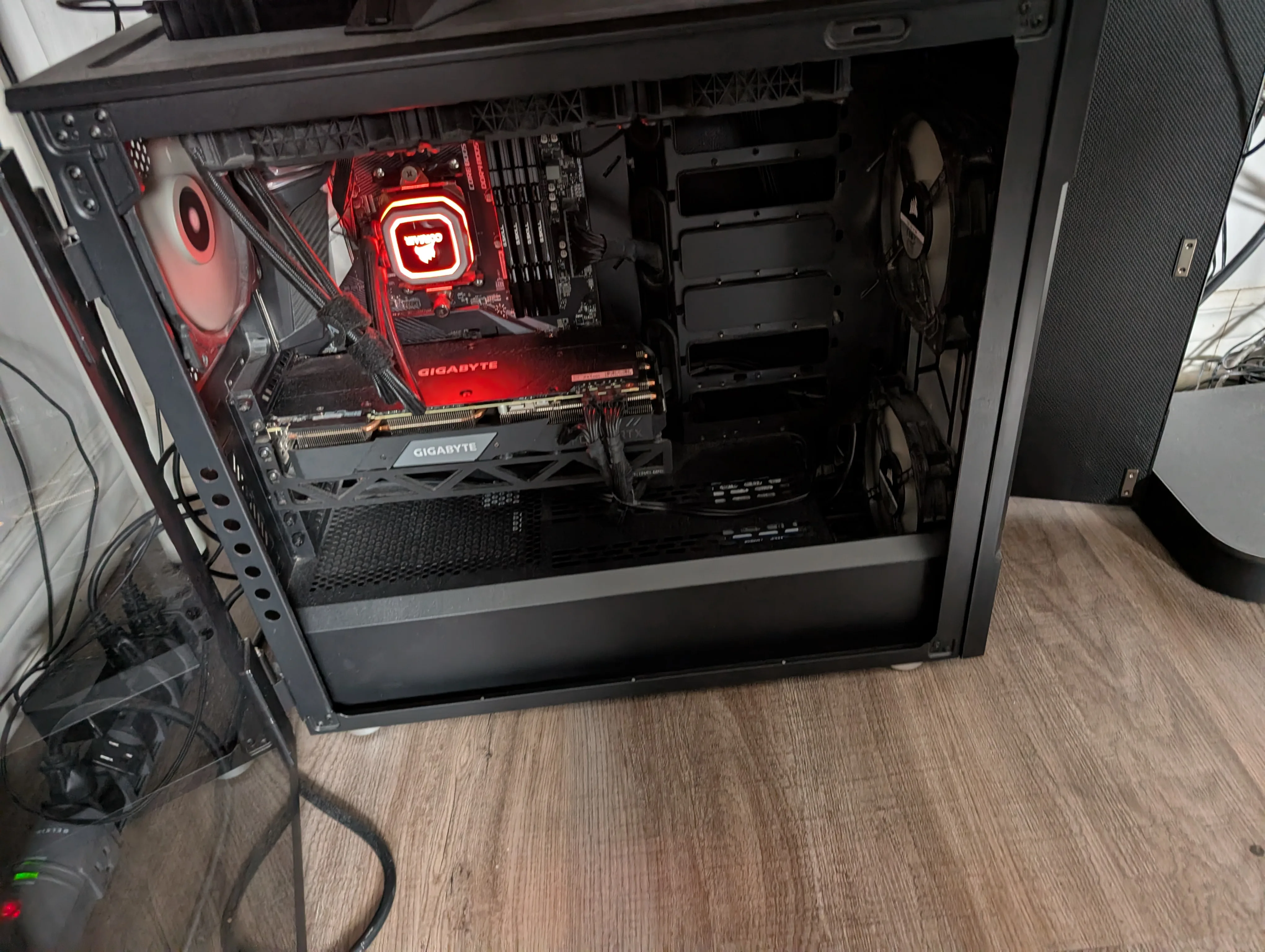 Gaming PC Full Setup for Sale - Price Negotiable image indicator(3)