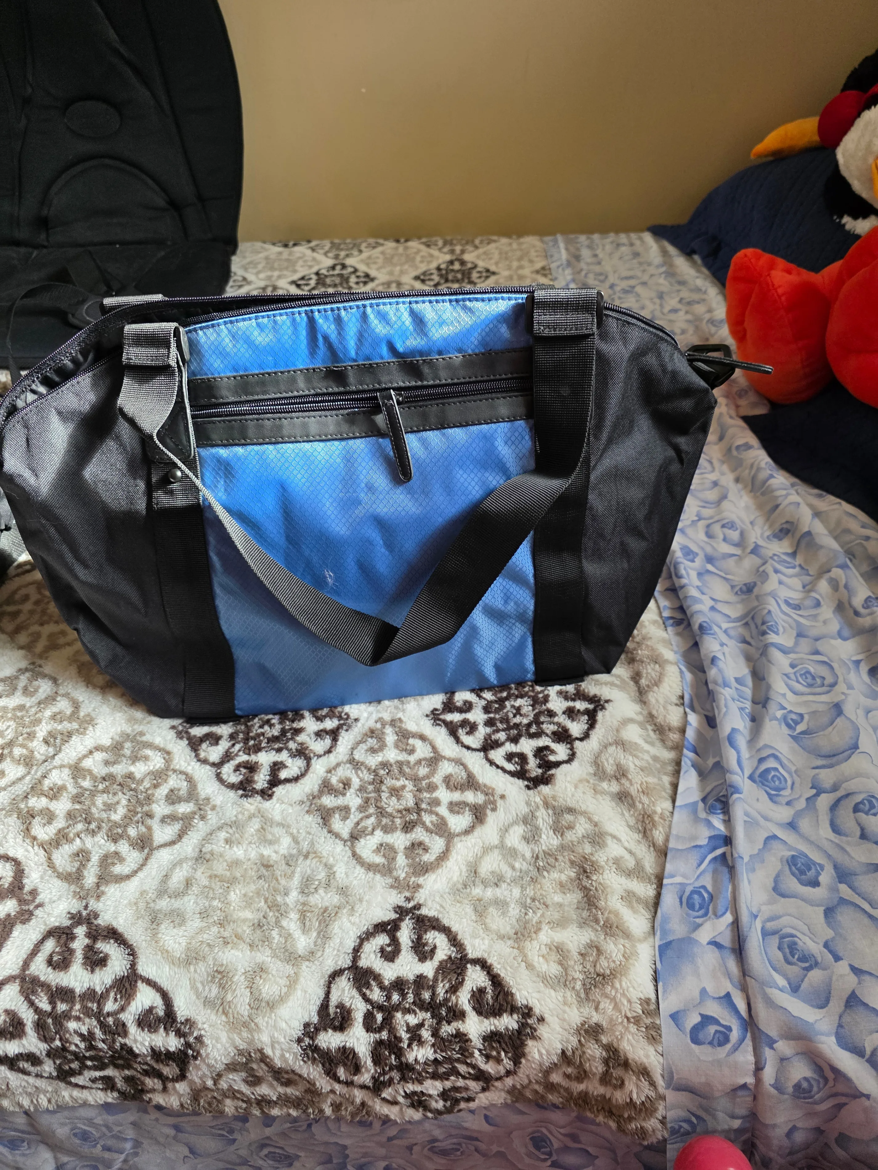 Blue and Black Shoulder Bag image indicator(2)