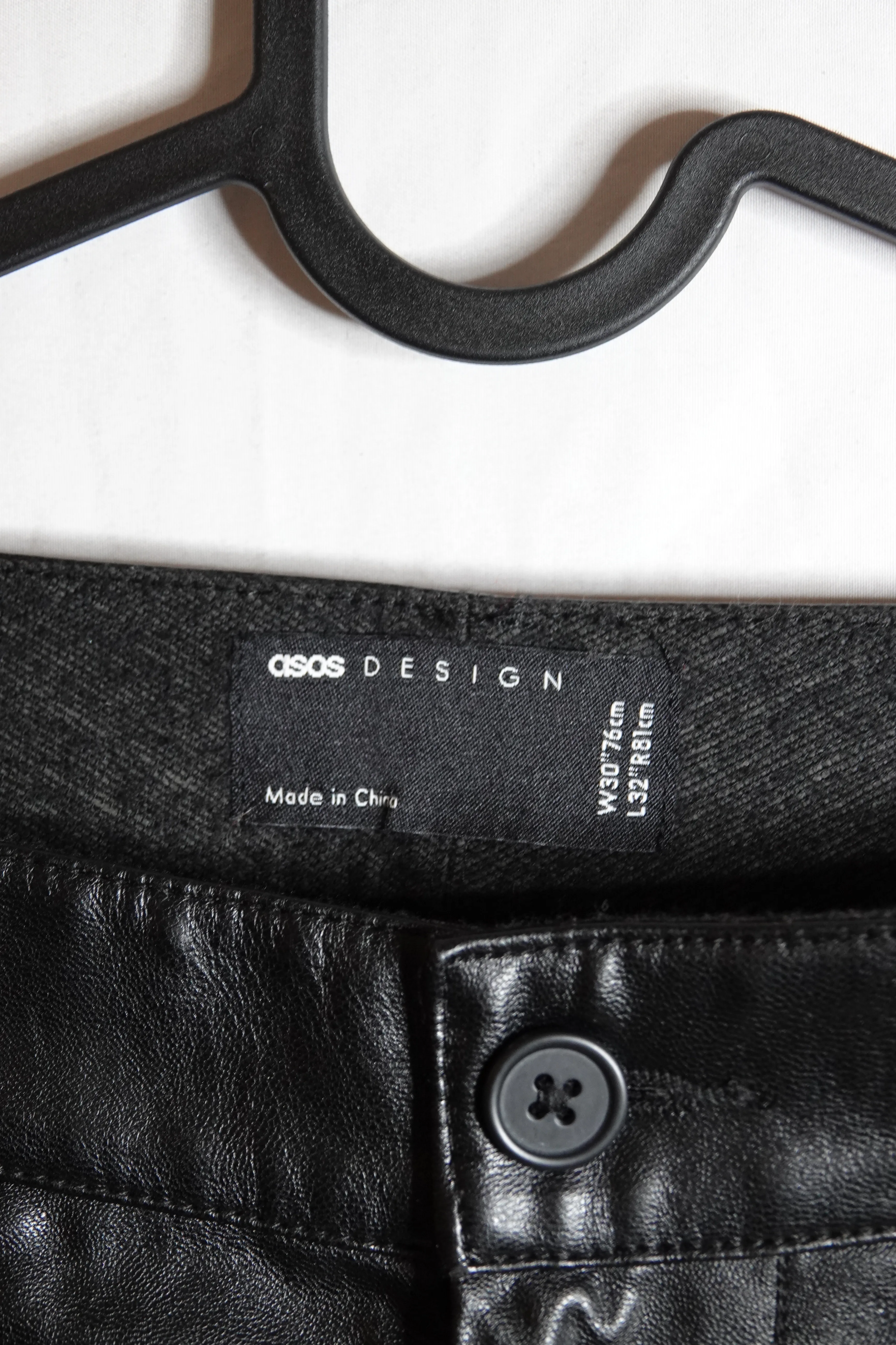 ASOS DESIGN Faux Leather Pants – Black, W30 L32 image indicator(2)