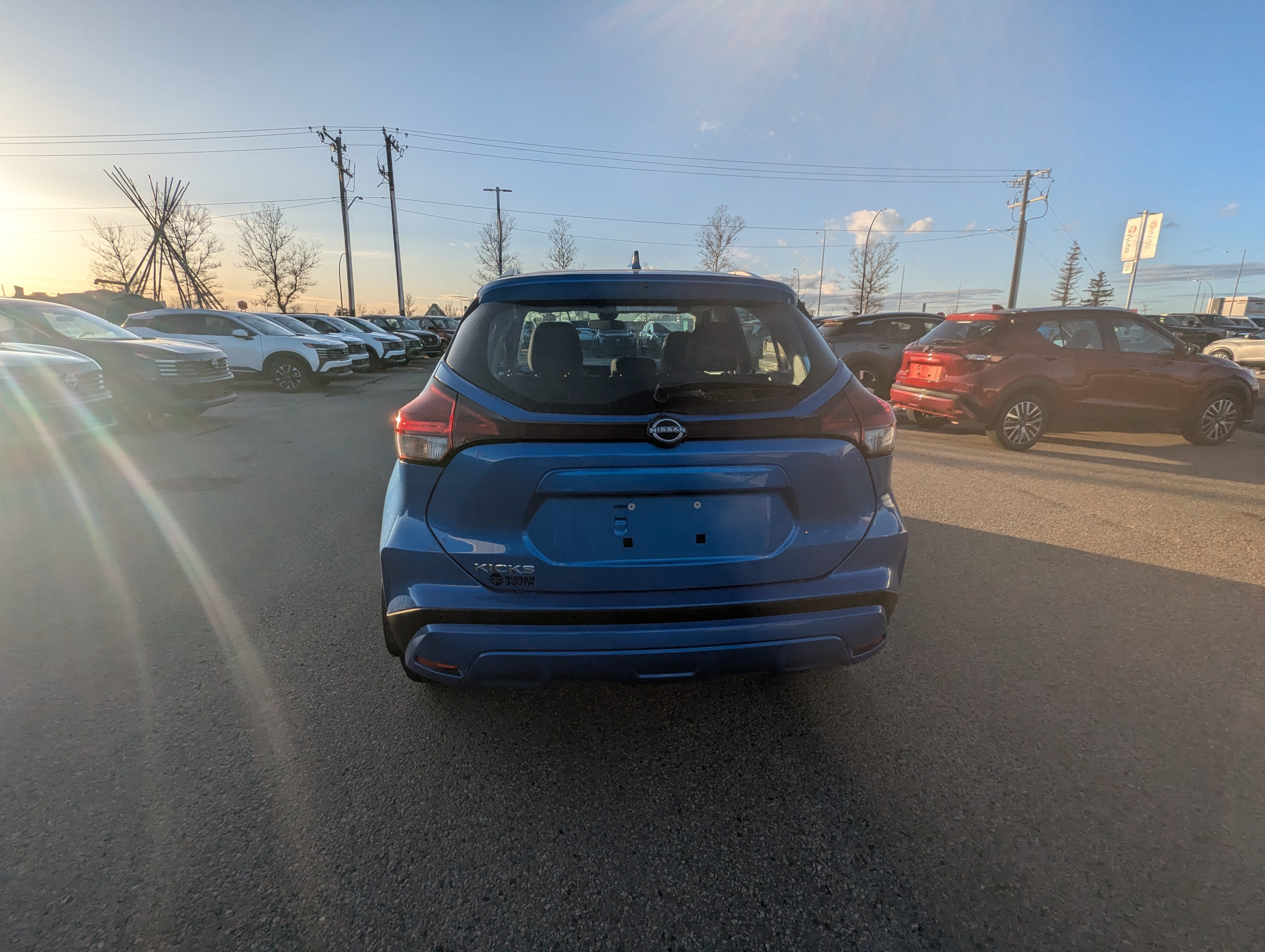 2025 Nissan Kicks Play SV - photo 4