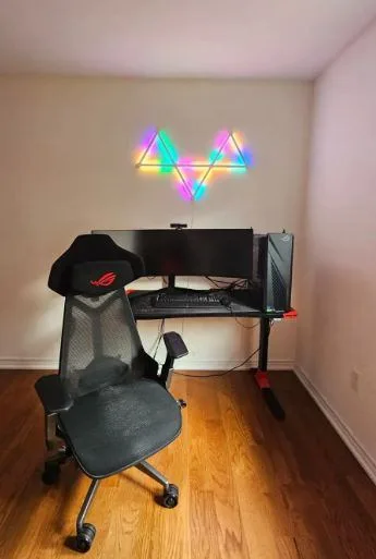 ASUS ROG Destrier Ergo Gaming Chair – Like New image indicator(3)