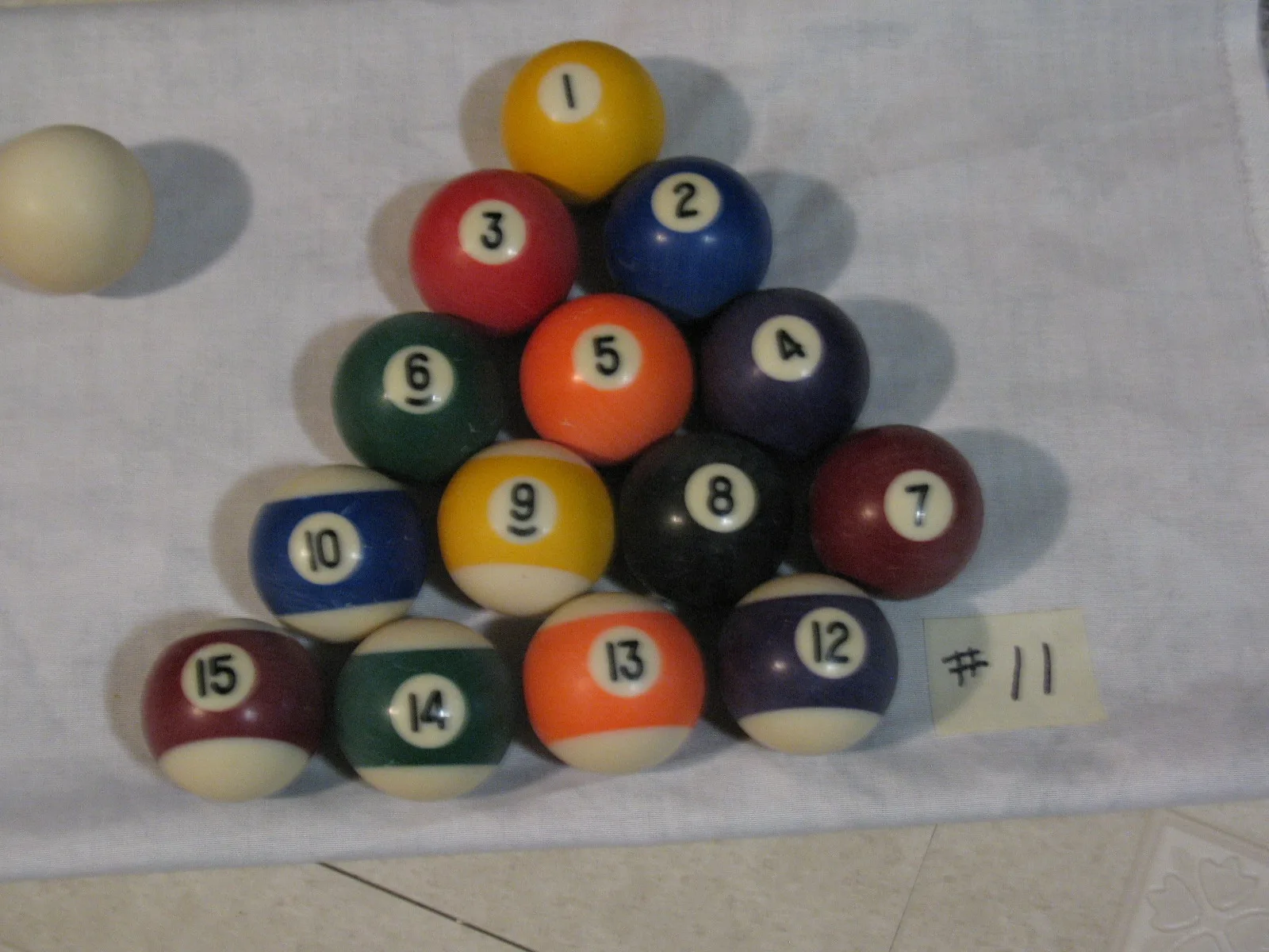 Billiard Balls and Cue image indicator(4)