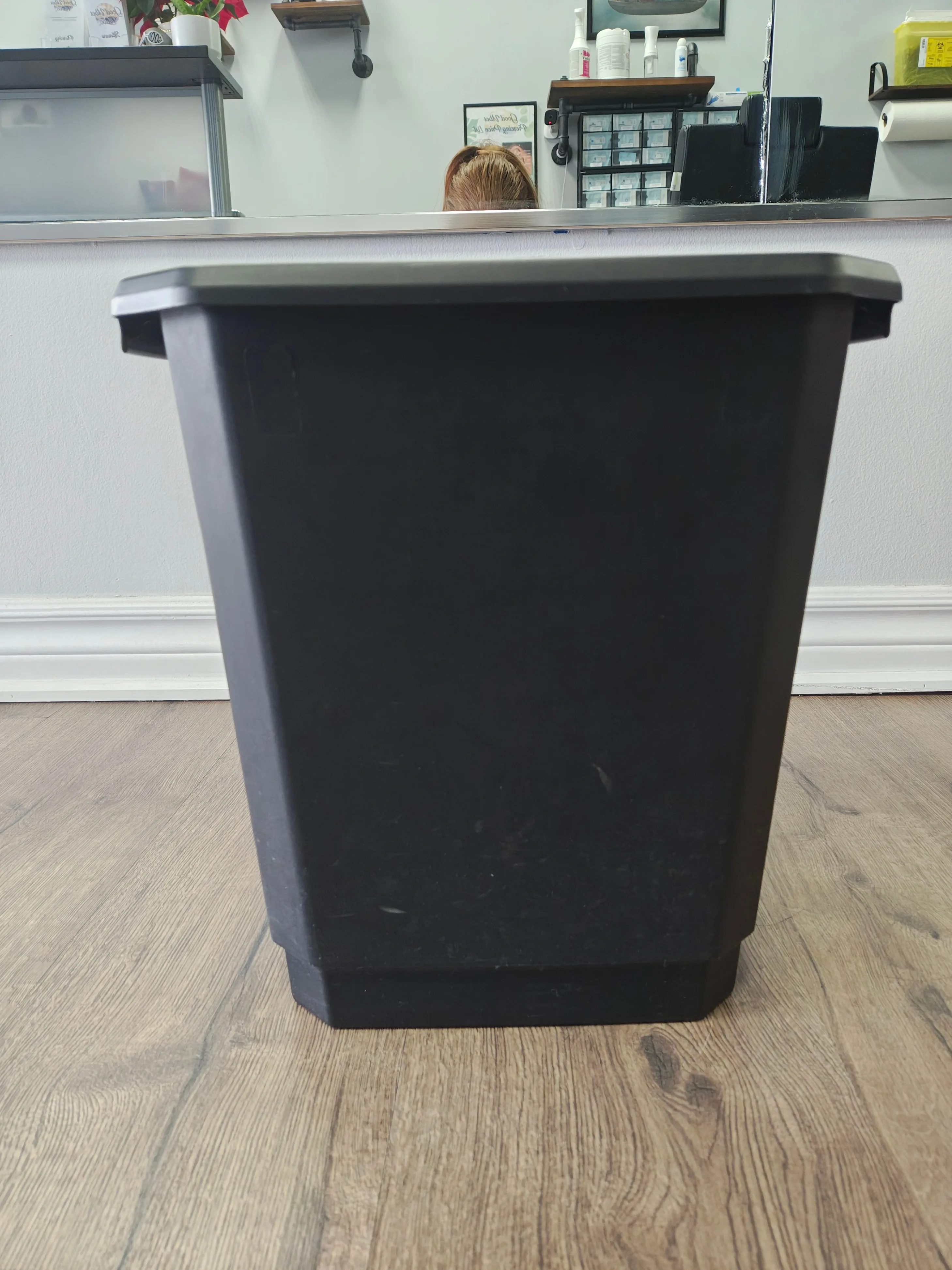 Compact 14 L Black Garbage Cans image indicator(5)