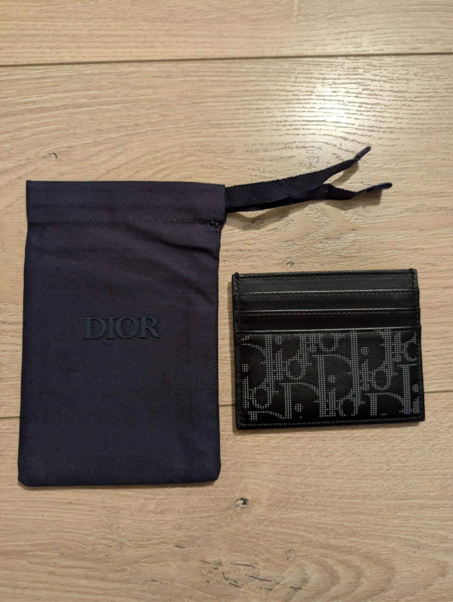 Dior Card Holder image indicator(2)