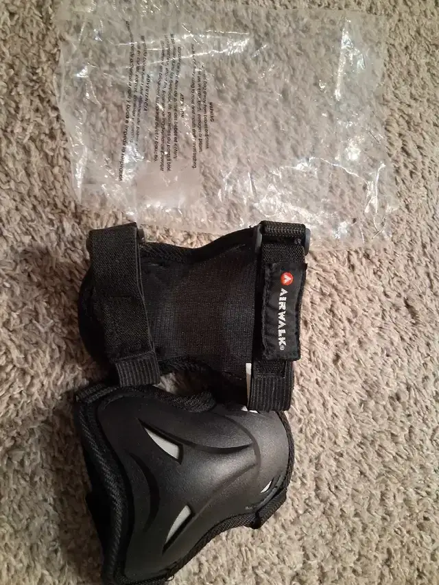 Airwalk Elbow Pads - photo 3