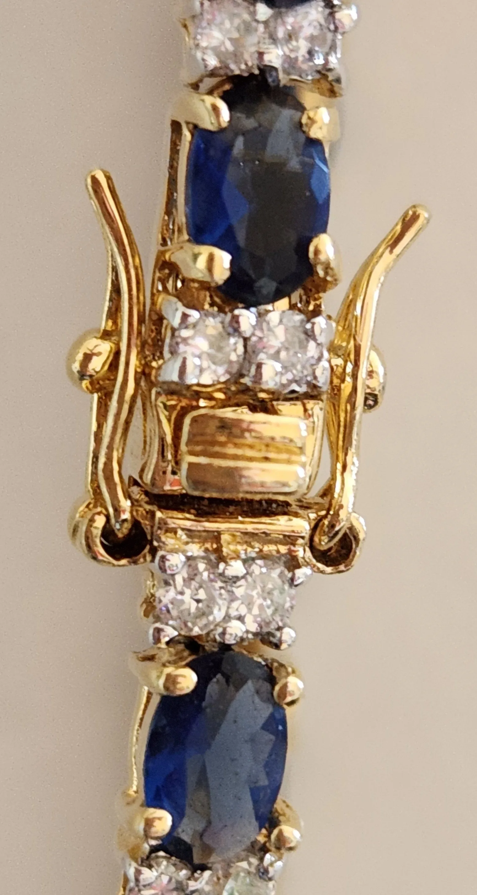 Brilliant Blue & CZ Bracelet image indicator(3)