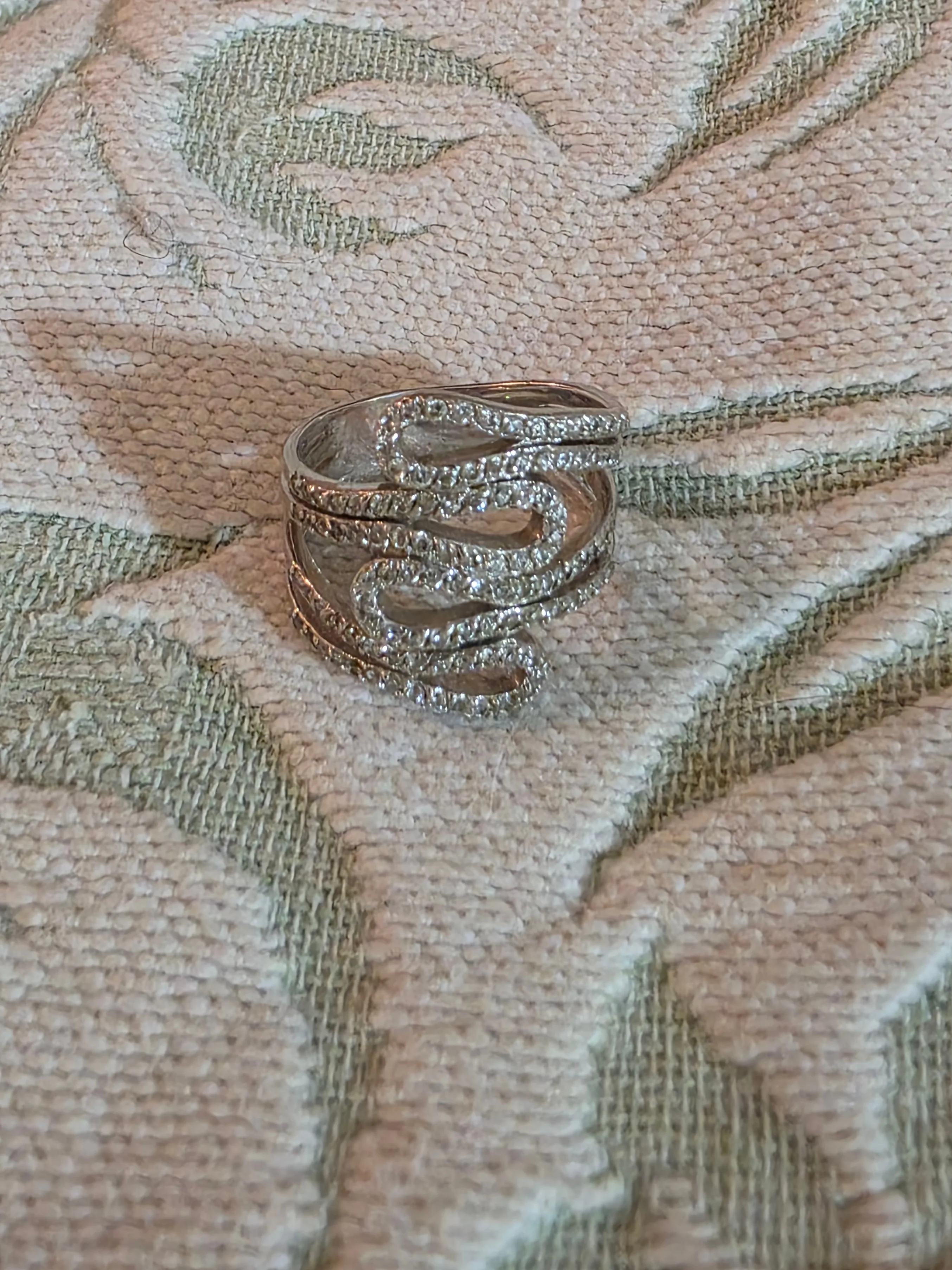 Silver Tone Rhinestone Statement Ring image indicator(2)