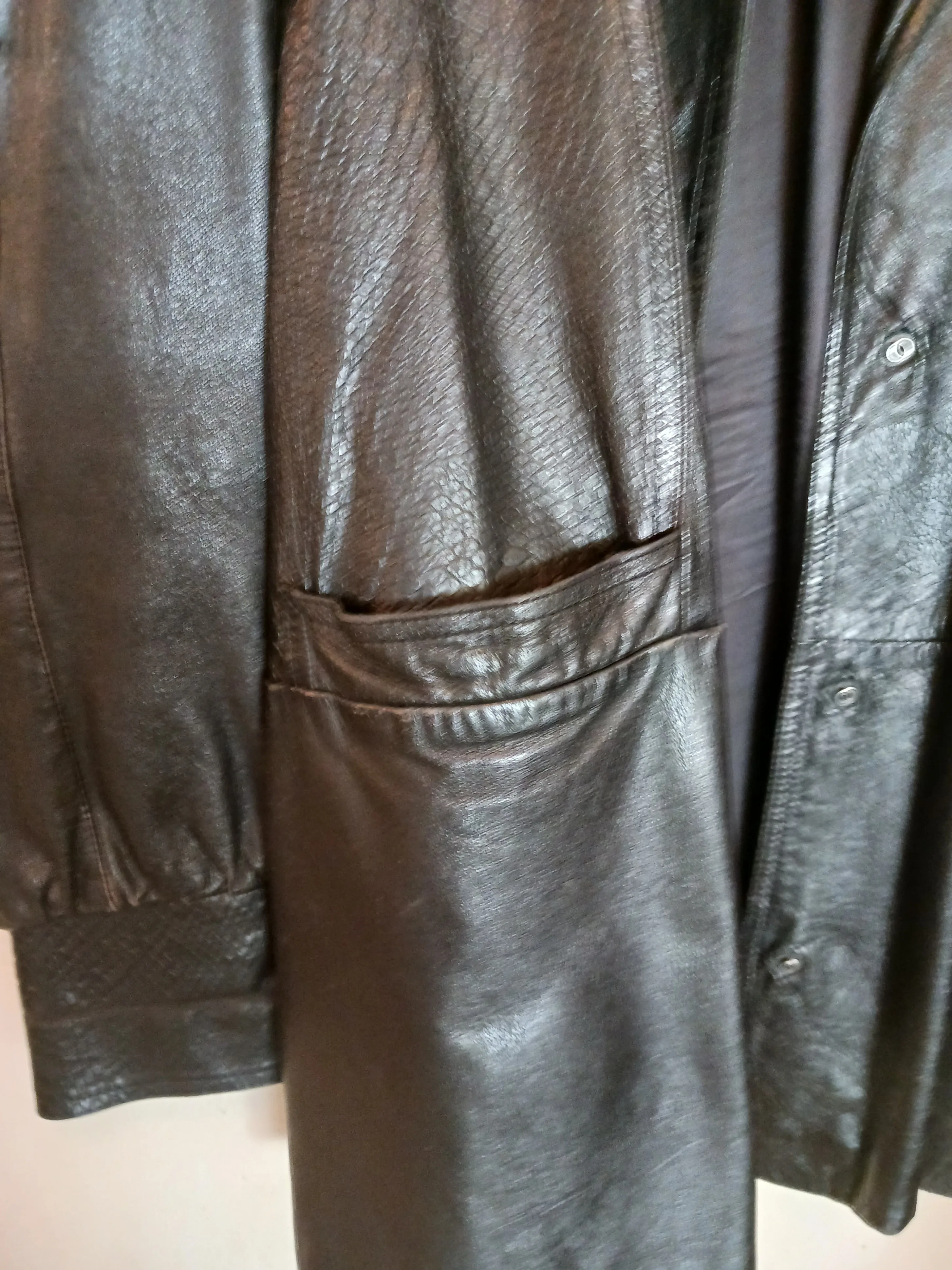 Genuine Leather Black Jacket Women Size Large-Made in Hungary image indicator(3)