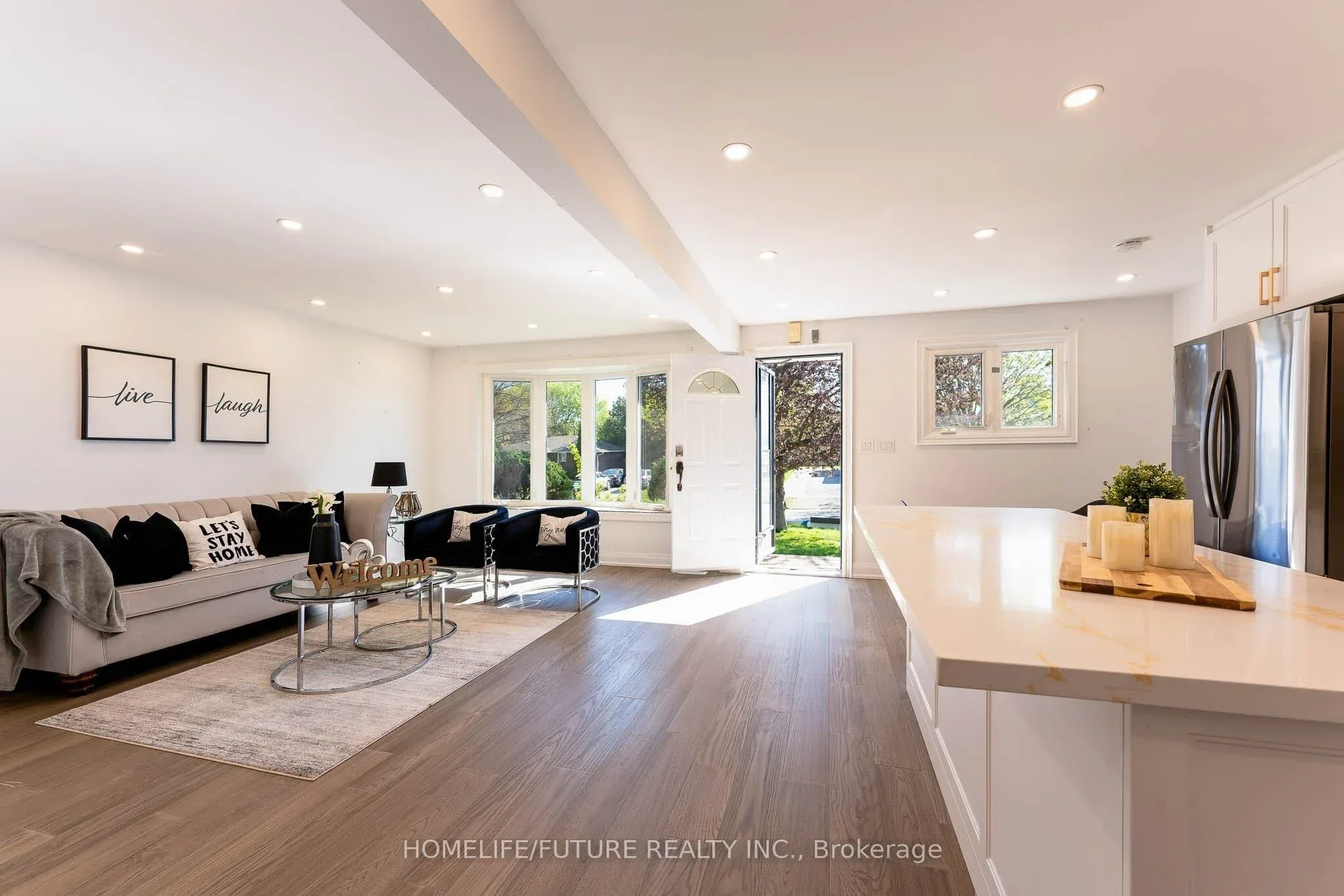 Beautiful 3-BedRental • Sought-After Oshawa Area image indicator(2)