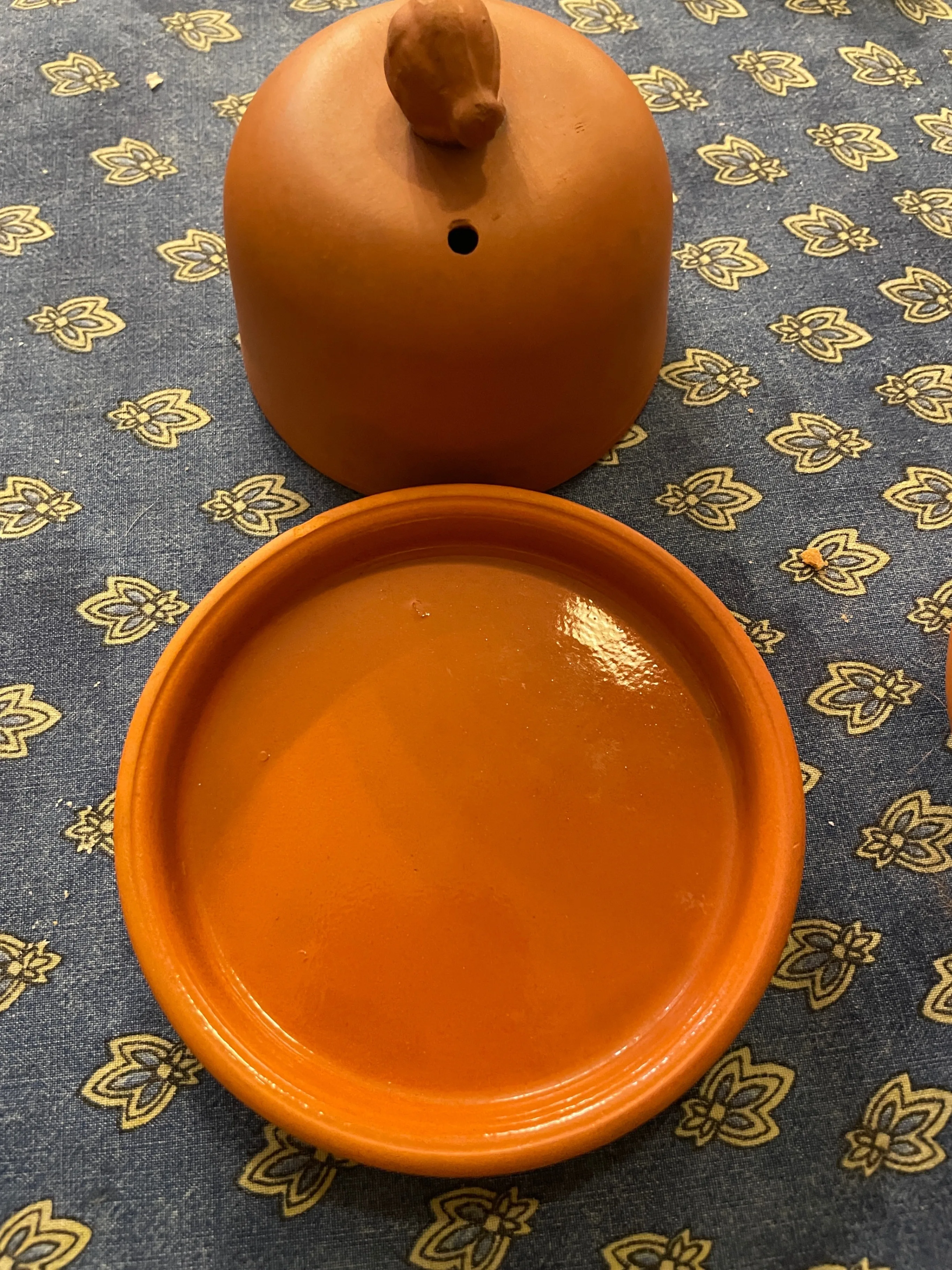 Vintage Himark terra cotta garlic keeper and baker set 🥕 image indicator(2)