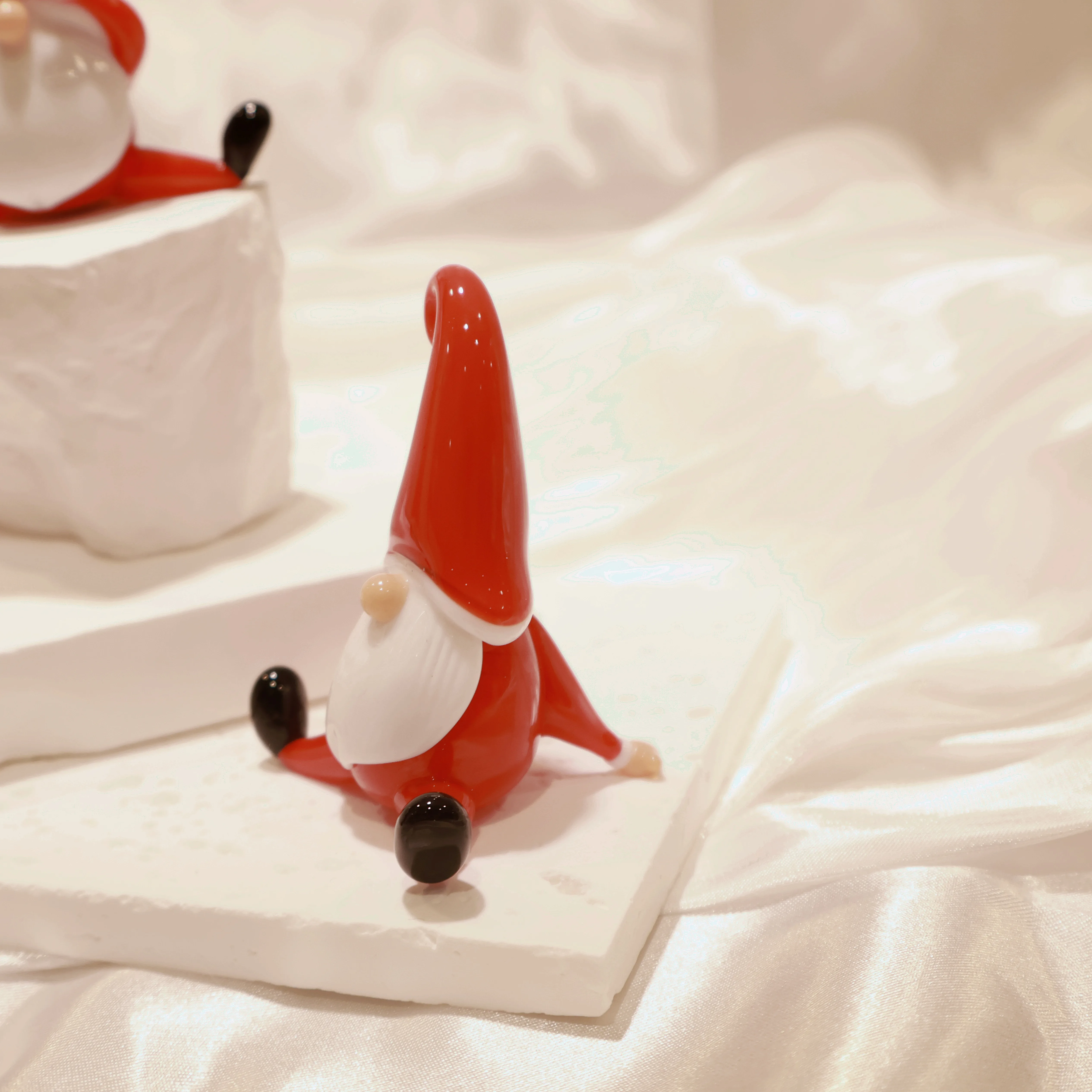 Handmade delicate blown glass for Chritsmas gift/decoration image indicator(3)