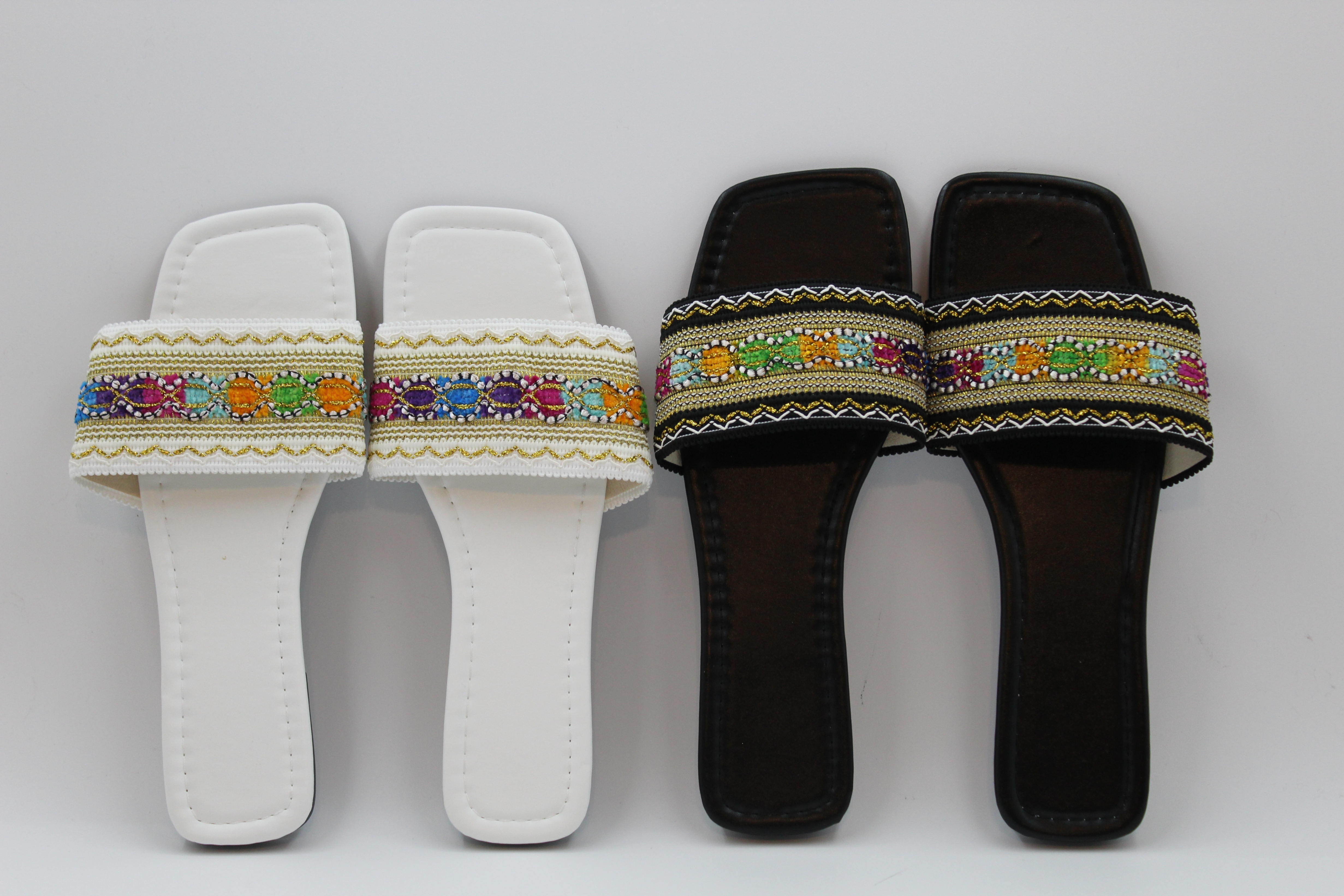 Women's Flat Sandals