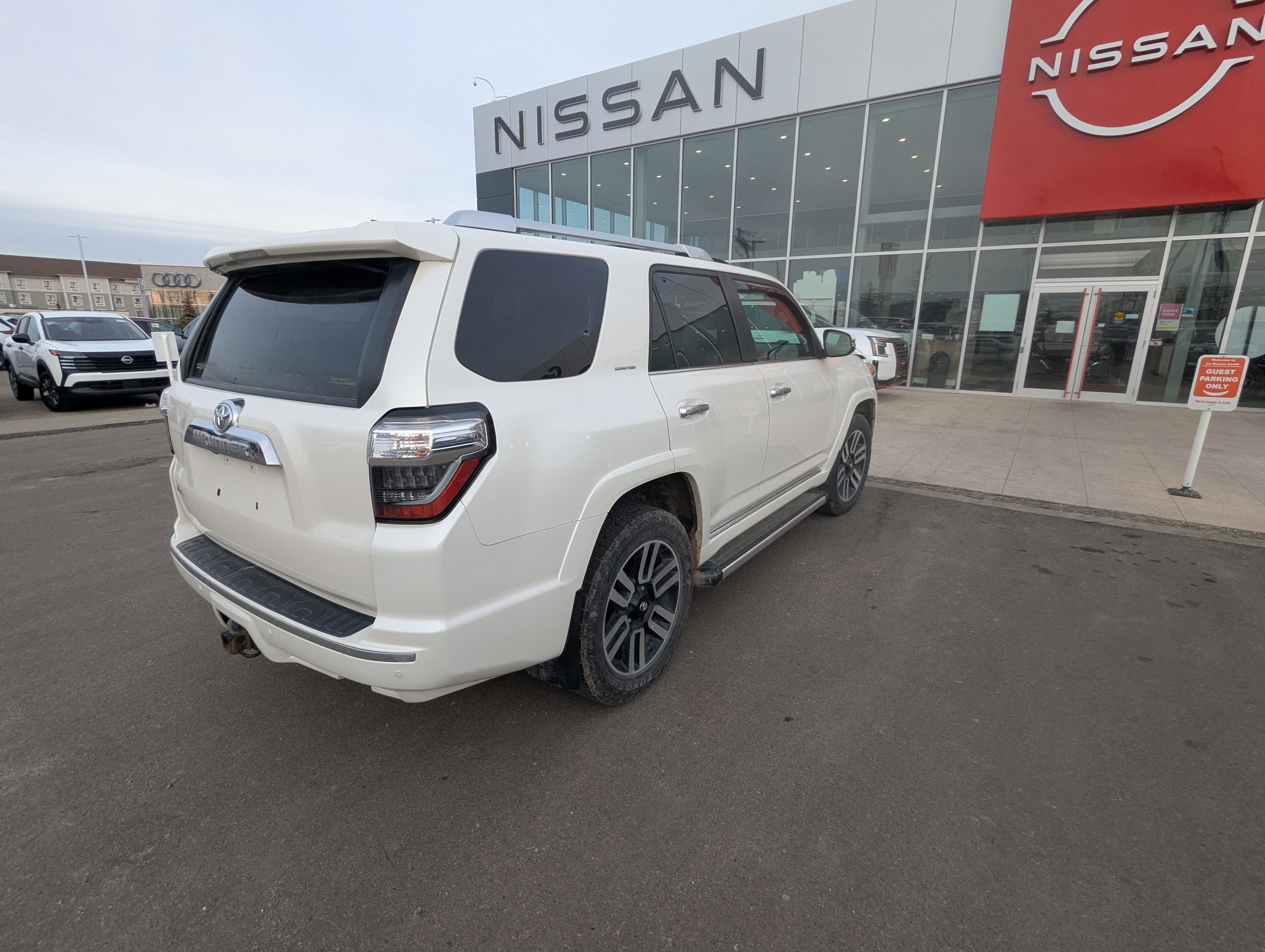 2015 Toyota 4Runner Limited w/3rd Row - photo 5