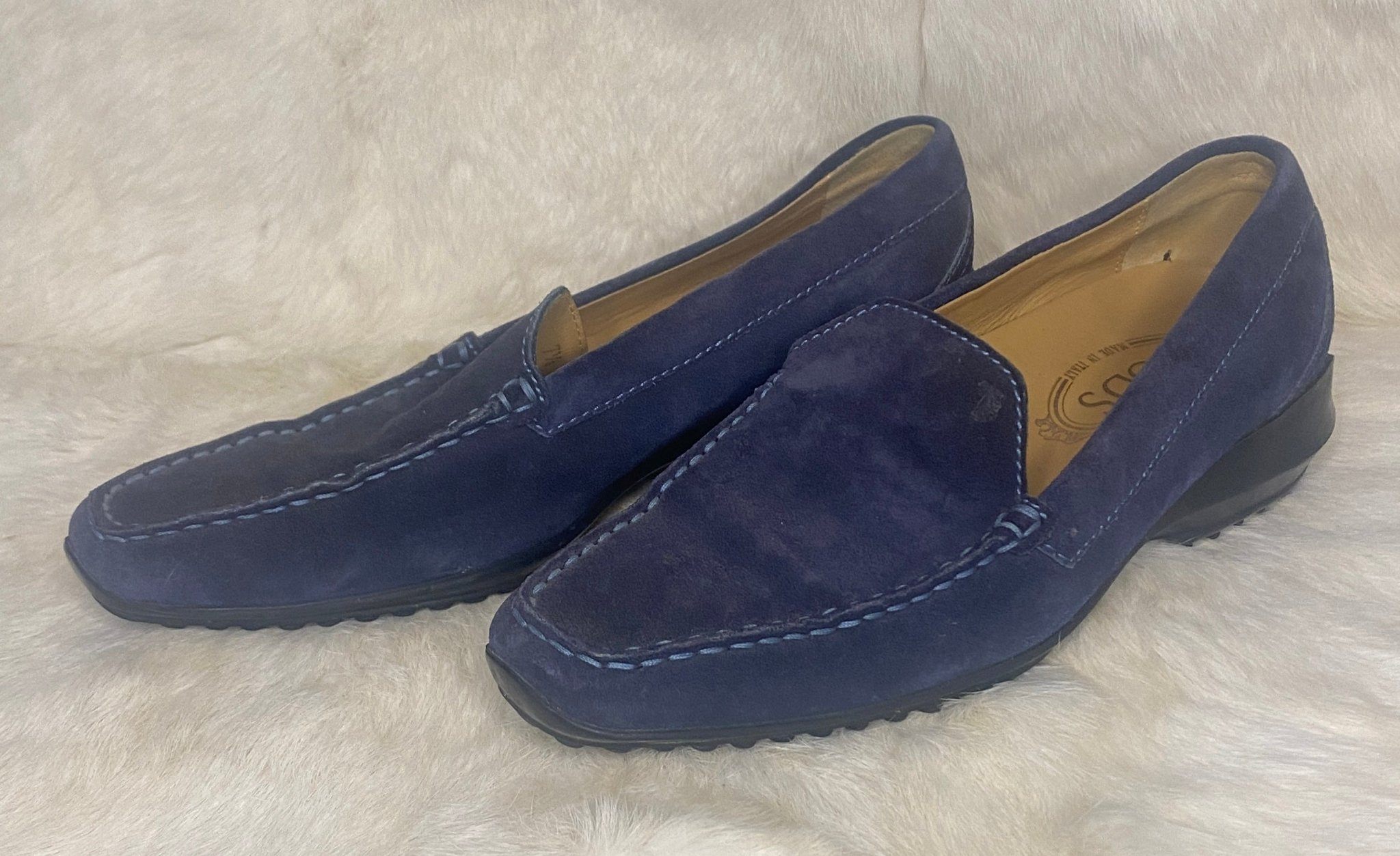 Tods Pantofola City Gommino Women’s Blue Suede Loafers 7-1/2 - photo 2