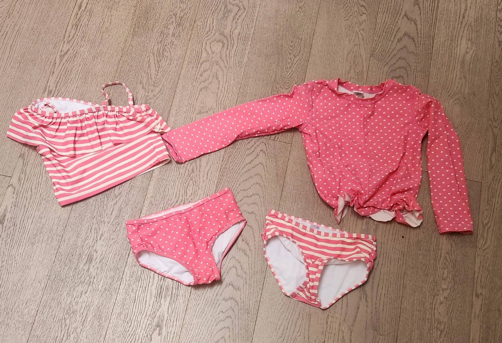 4 Piece Interchangeable Set of Rufflebutts Swim Suits Size 6