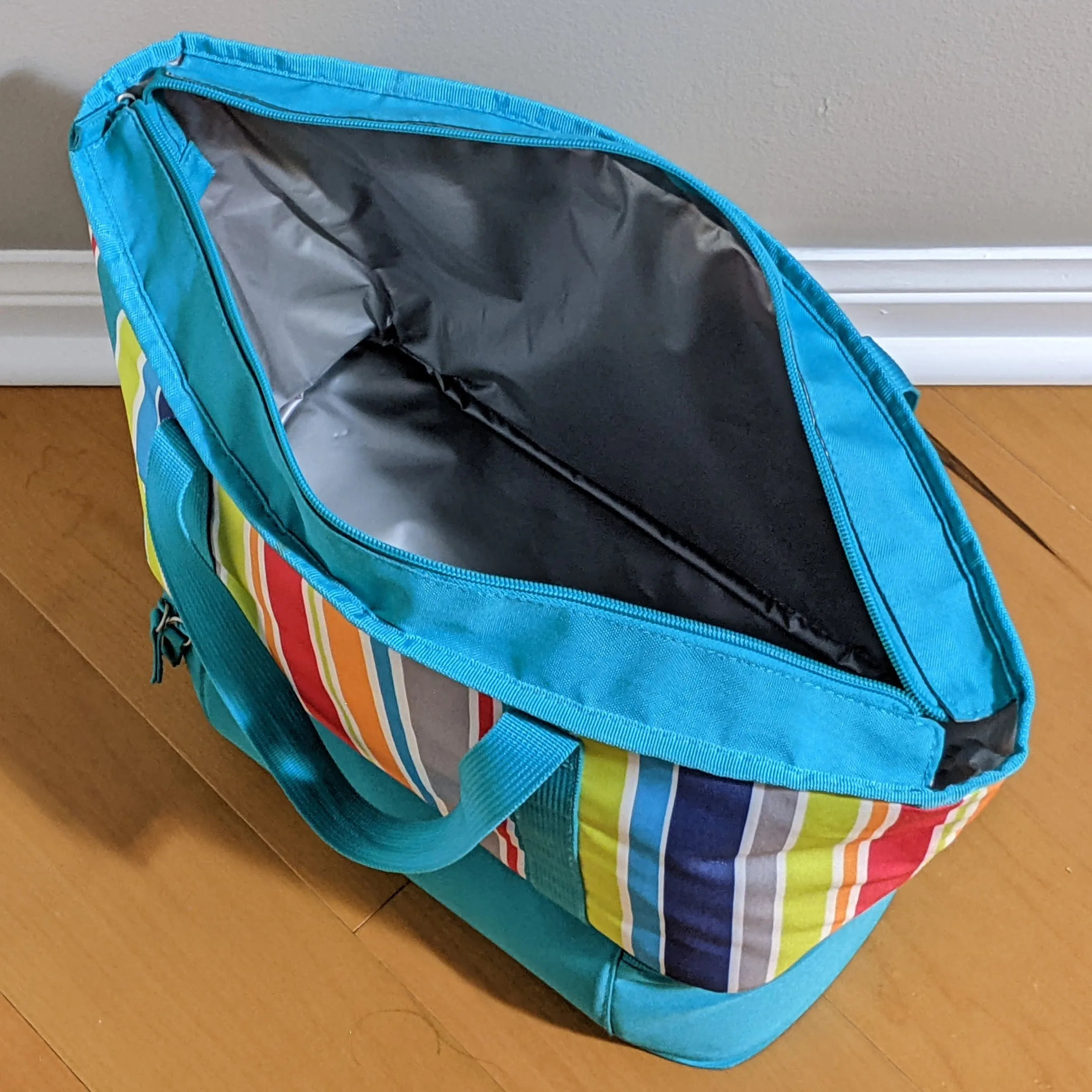 2016 Disney Mickey Mouse Large Insulated Cooler Tote Beach Bag image indicator(5)