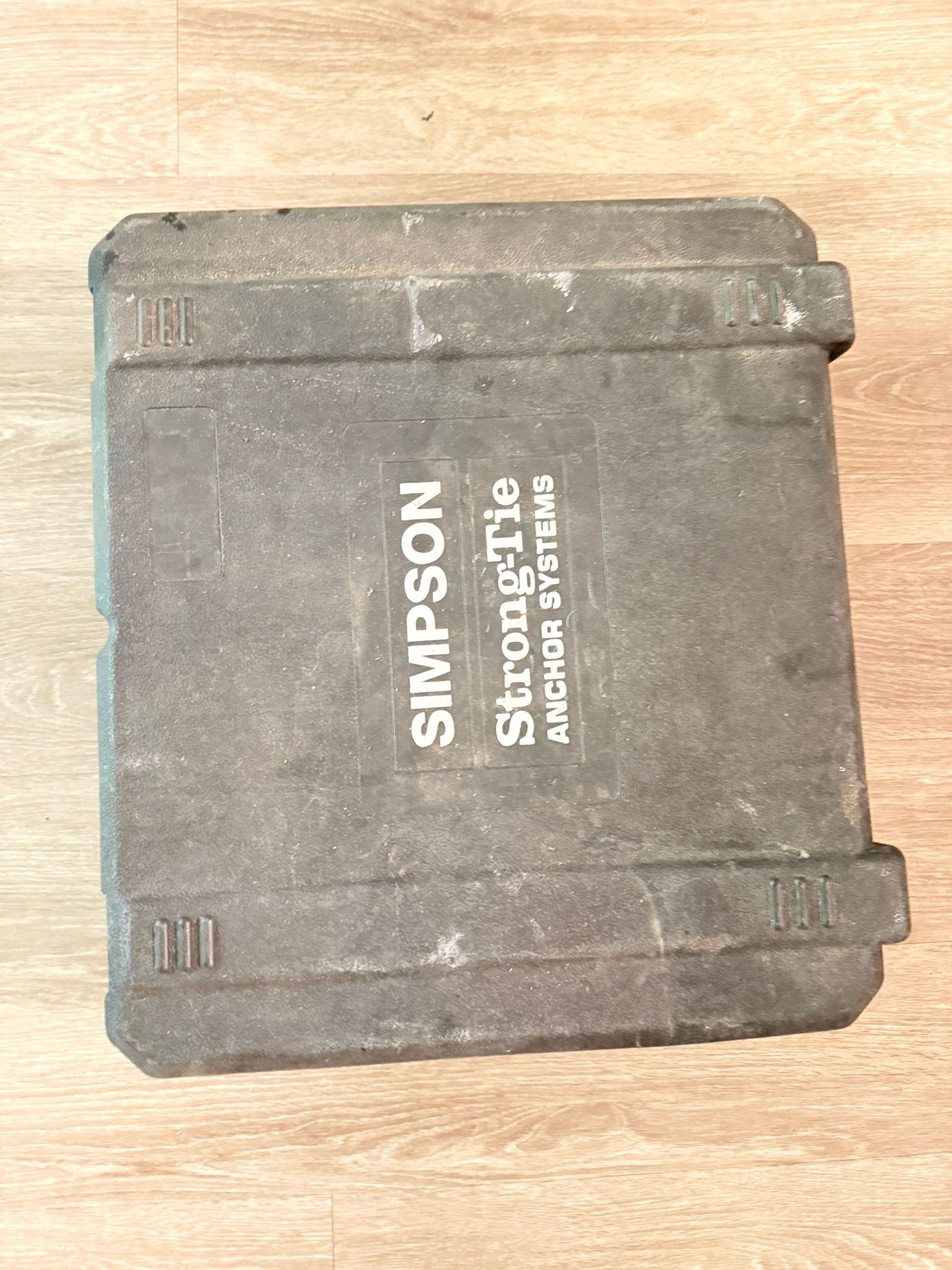 Simpson Strong-Tie G3 Gas Actuated Cordless Concrete Nailer - photo 4