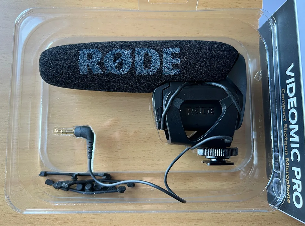 Rode Videomic Pro - Compact Shotgun Microphone