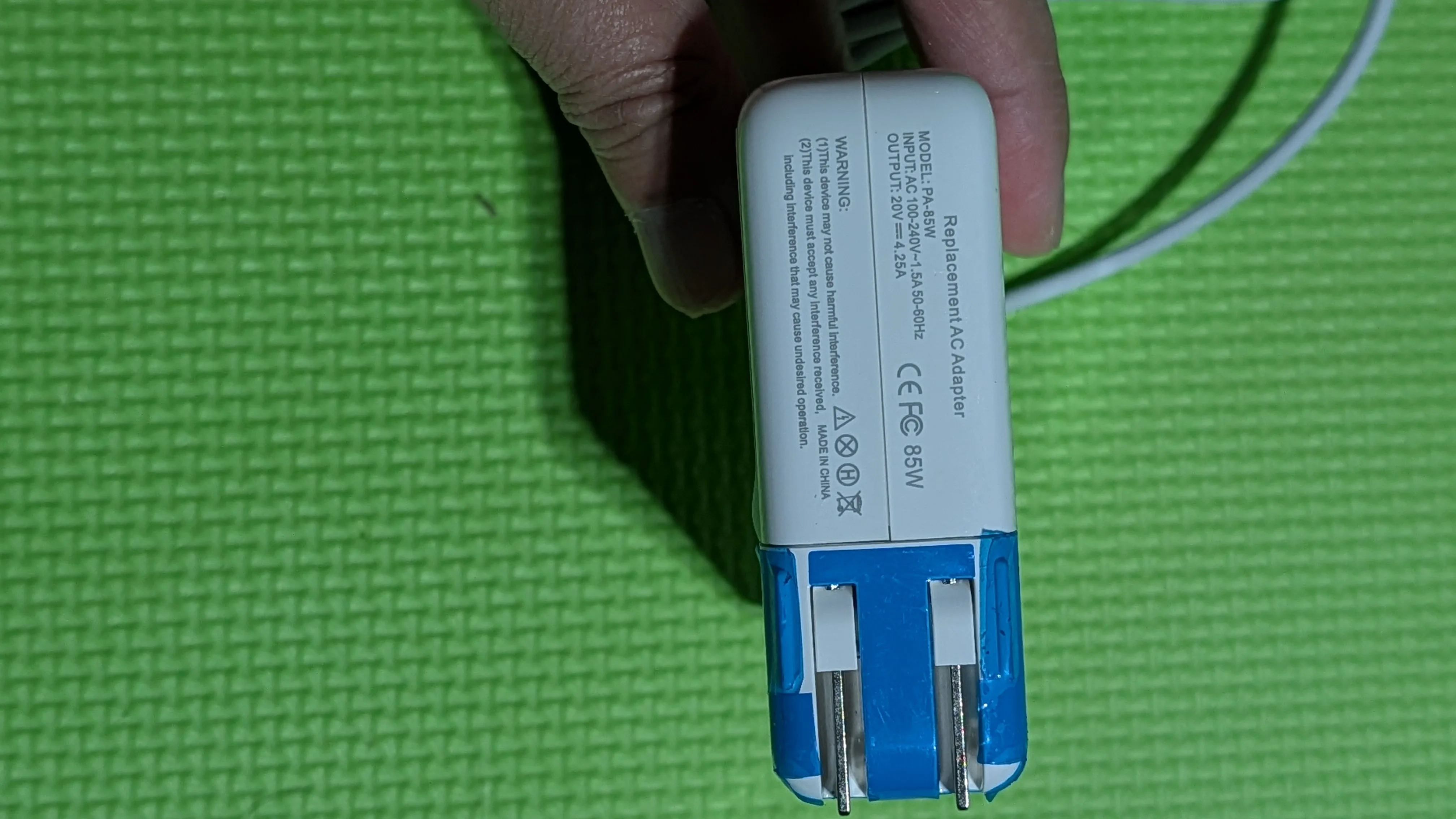 MacBook Pro Charger - 85W T-Tip Power Adapter image indicator(4)