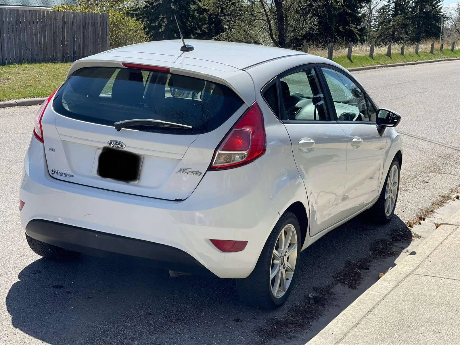 2015 Ford Fiesta image indicator(4)