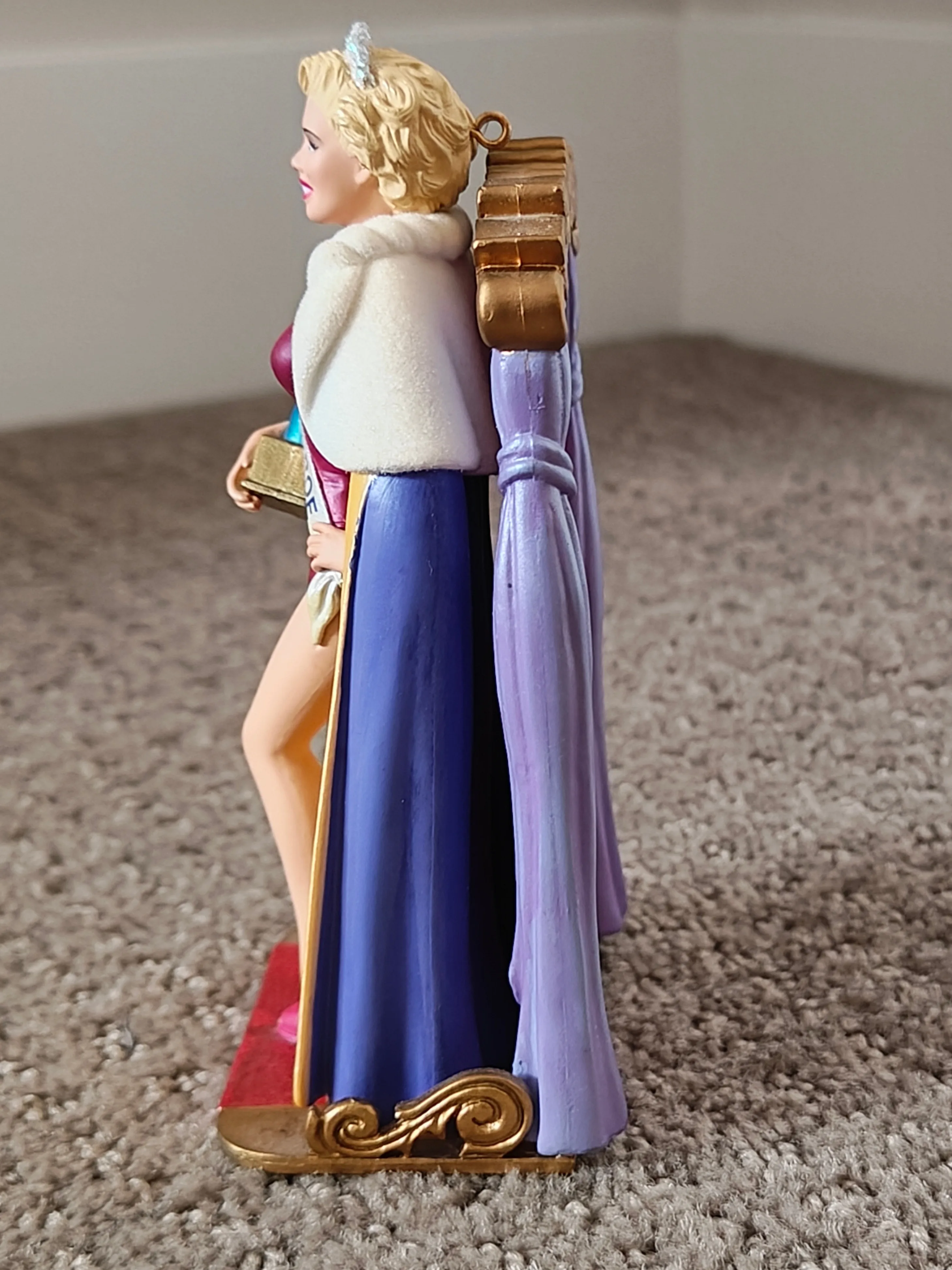 Marilyn Monroe Vintage Heirloom Ornament Collection #131 image indicator(2)