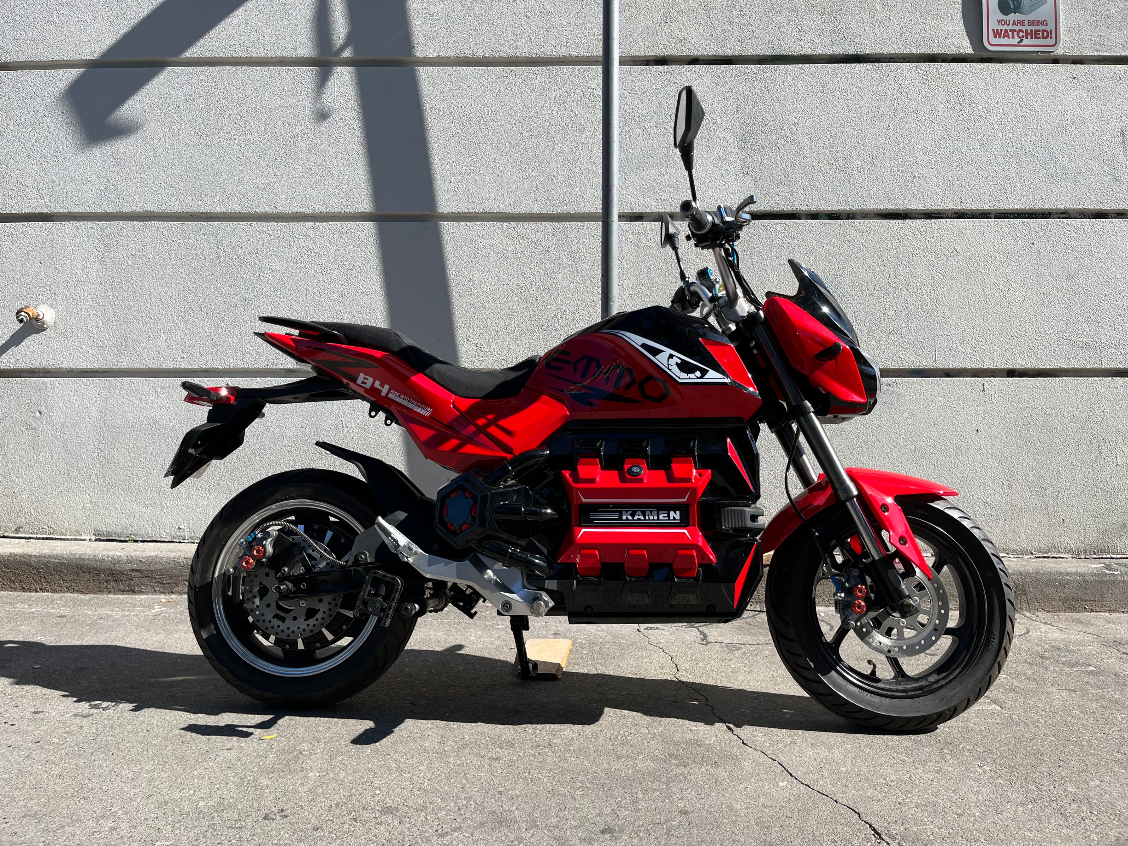 EMMO Kamen Electric Motorcycle | Showroom Demo / Full Warranty