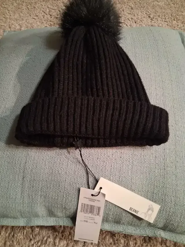 Brand new Winter snow hat with tags thumbnail