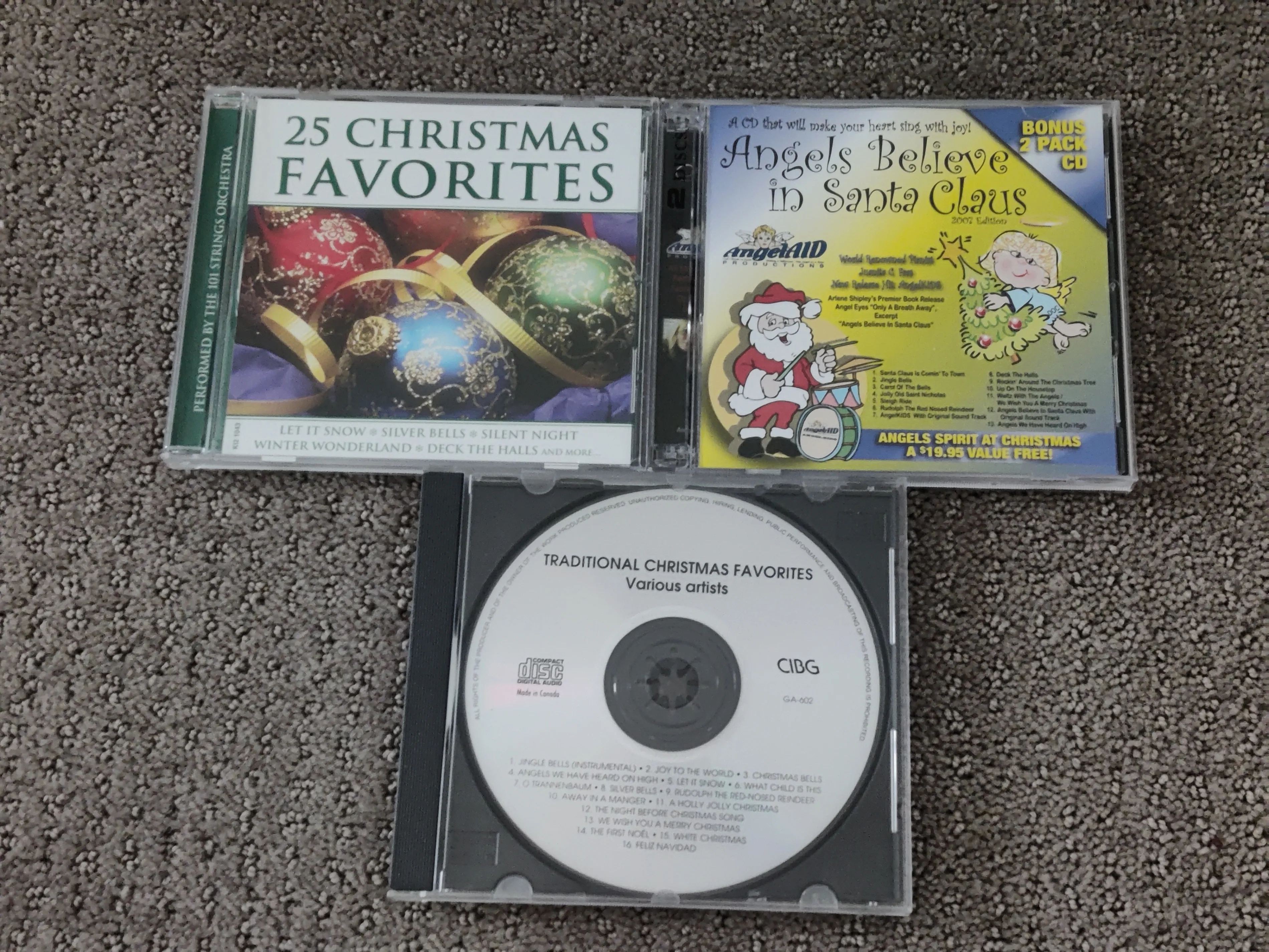 CD - Various Christmas Favorites Music Songs thumbnail