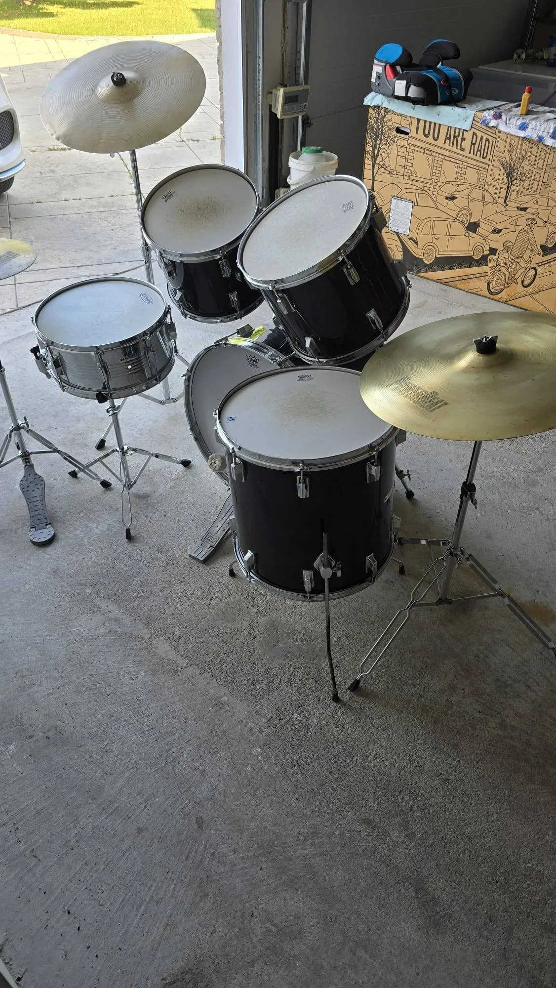 5 piece Westbury Drumset image indicator(4)