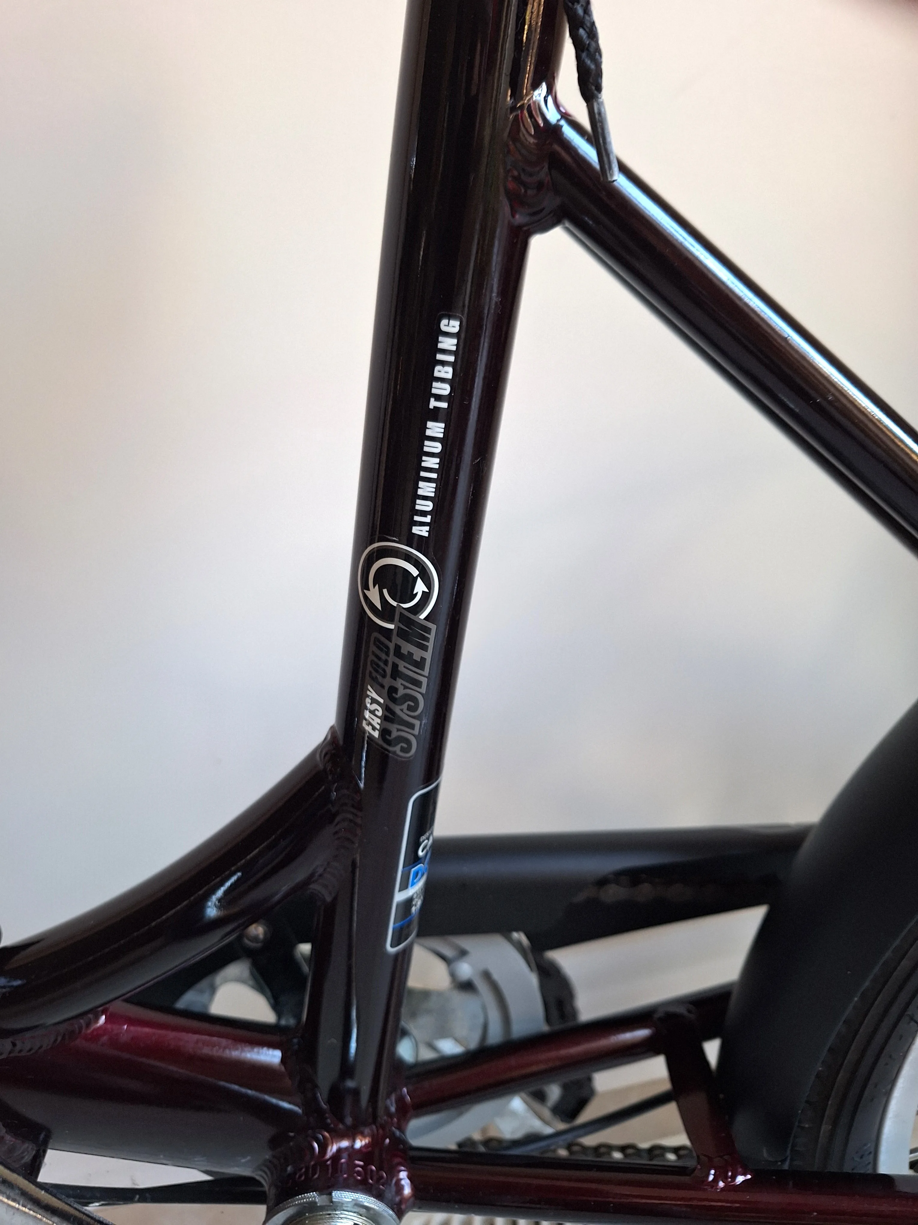 Schwinn Bike 20" Wheels (Easy Fold System) image indicator(4)