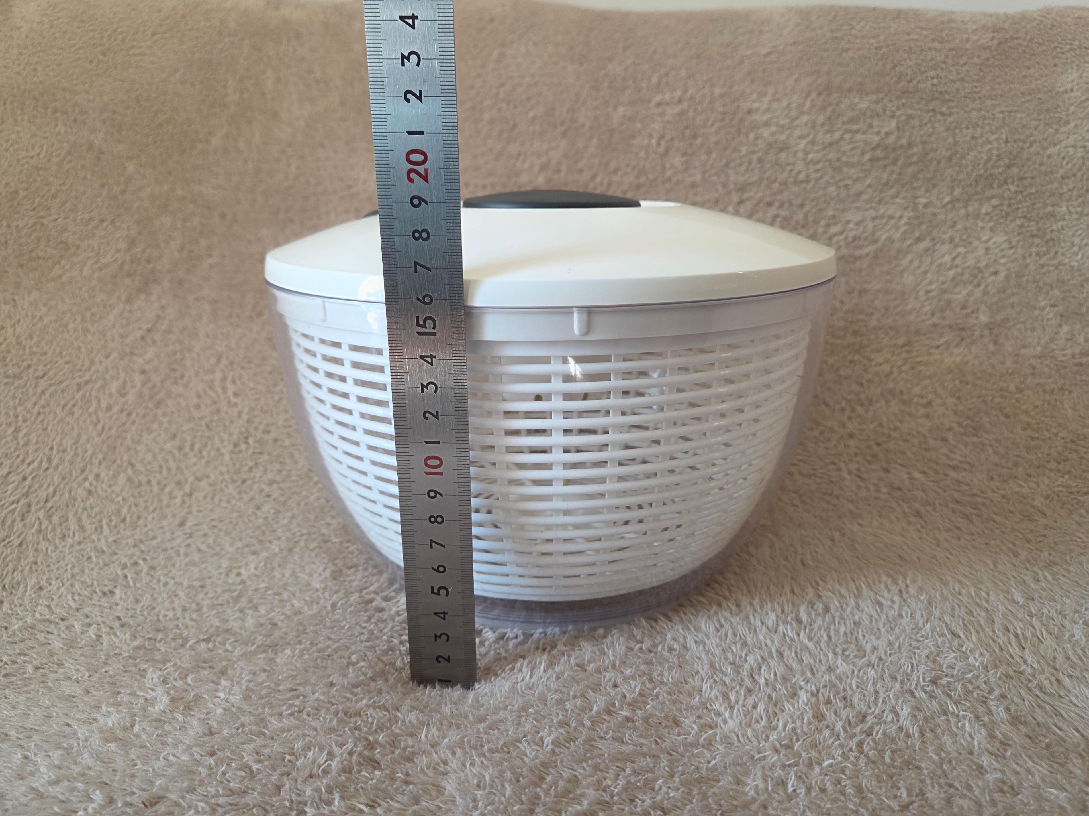 OXO Good Grips Large Salad Spinner, 10.5 in - photo 4