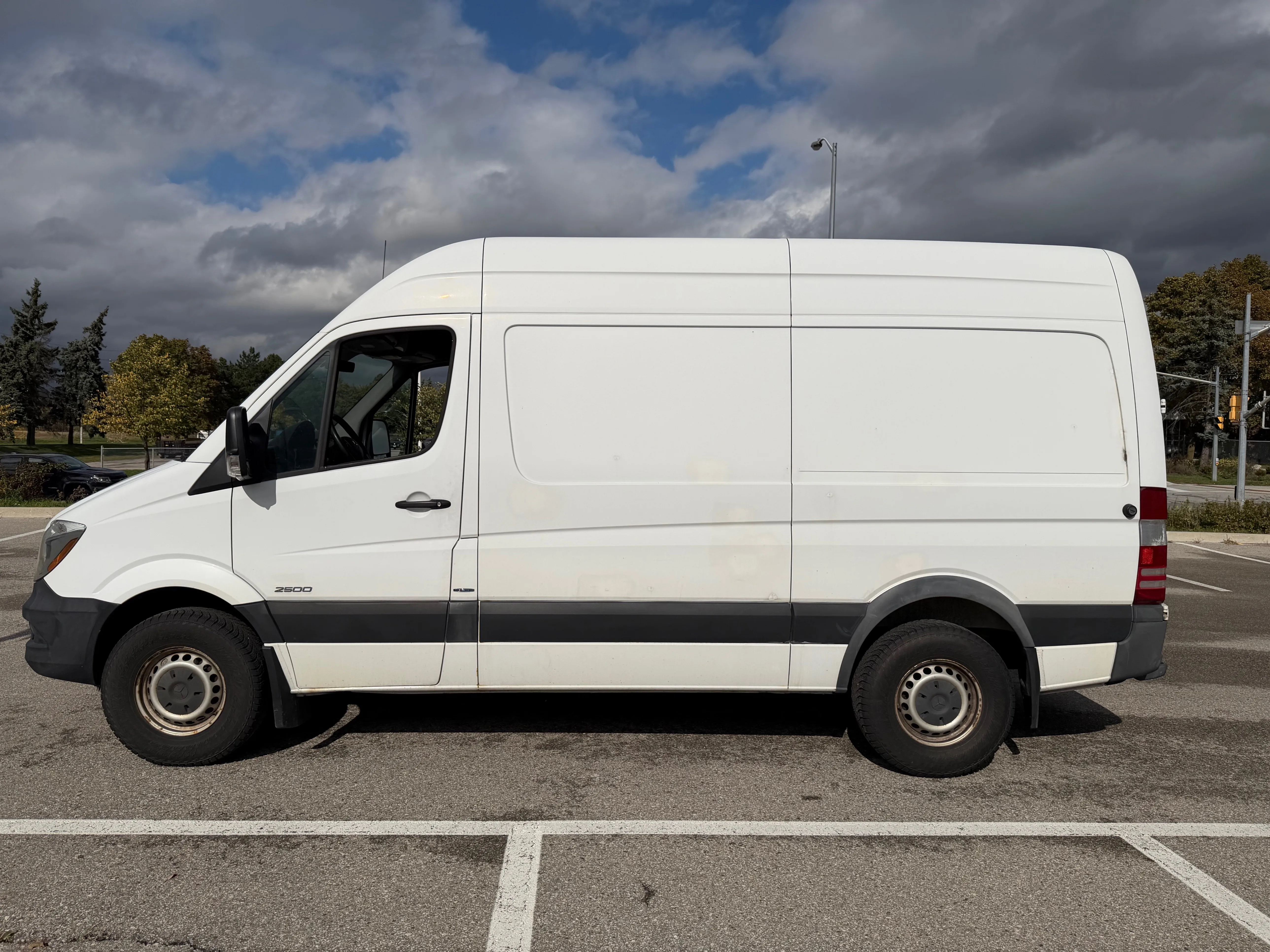 2016 Mercedes-Benz Sprinter 2500 144" High Roof 2.1L Diesel image indicator(2)