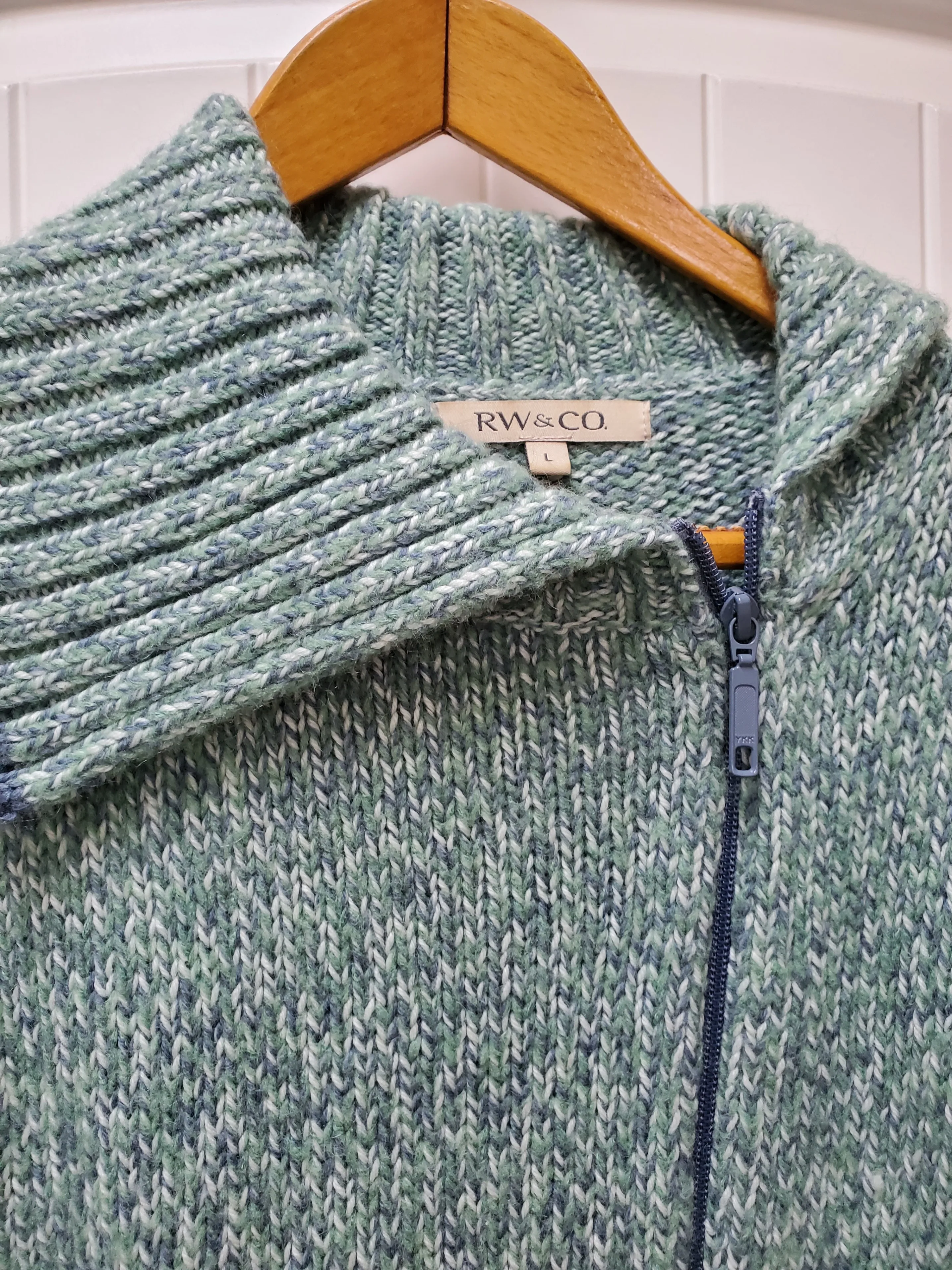 RW & Co - Side zipped sweater image indicator(3)