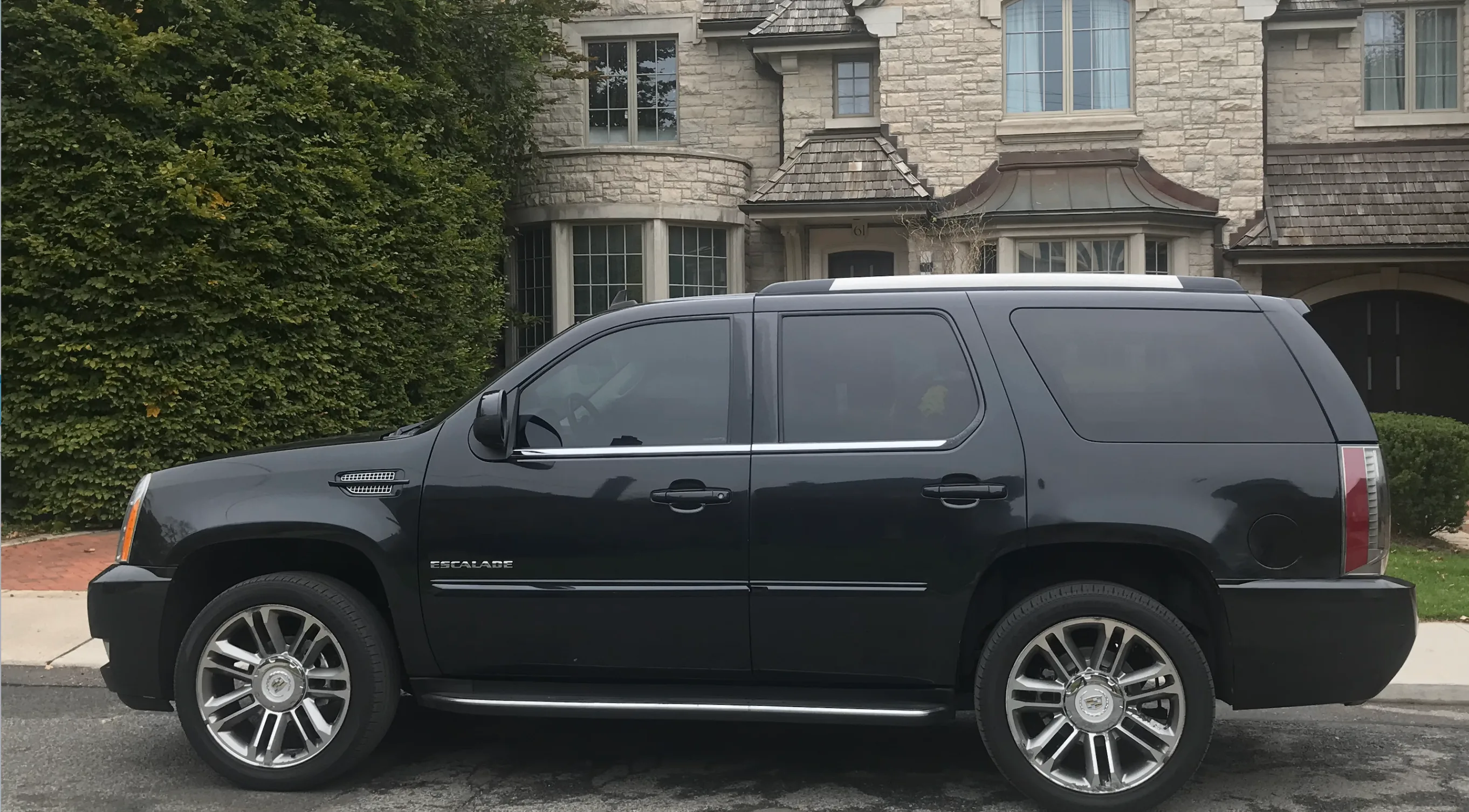 Luxury CADILLAC ESCALADE SUV 22" Rims, Leather NAV Tinted, AWD image indicator(3)
