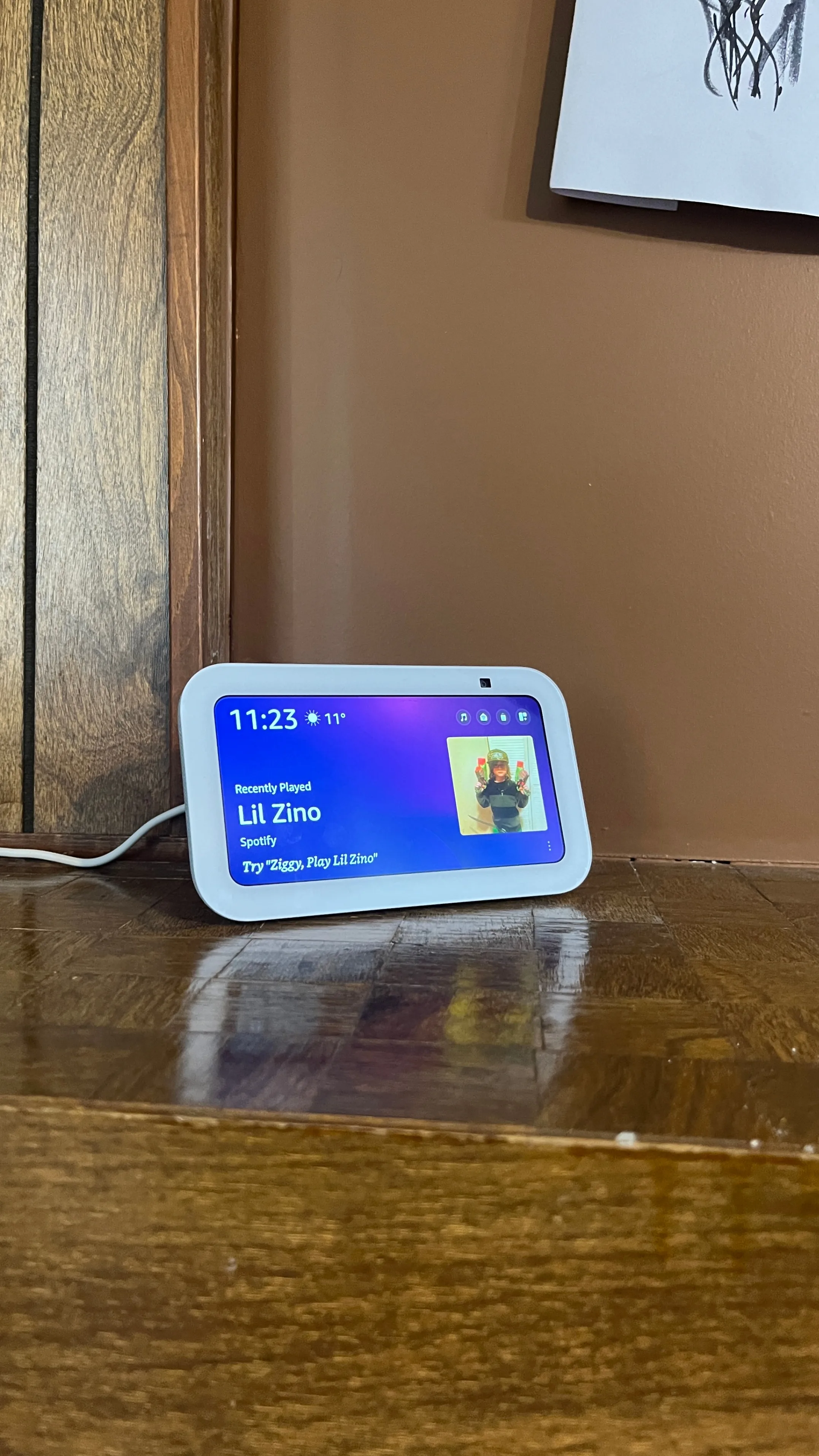 Amazon Echo Show 5 (newest model), Smart display, Alexa image indicator(4)