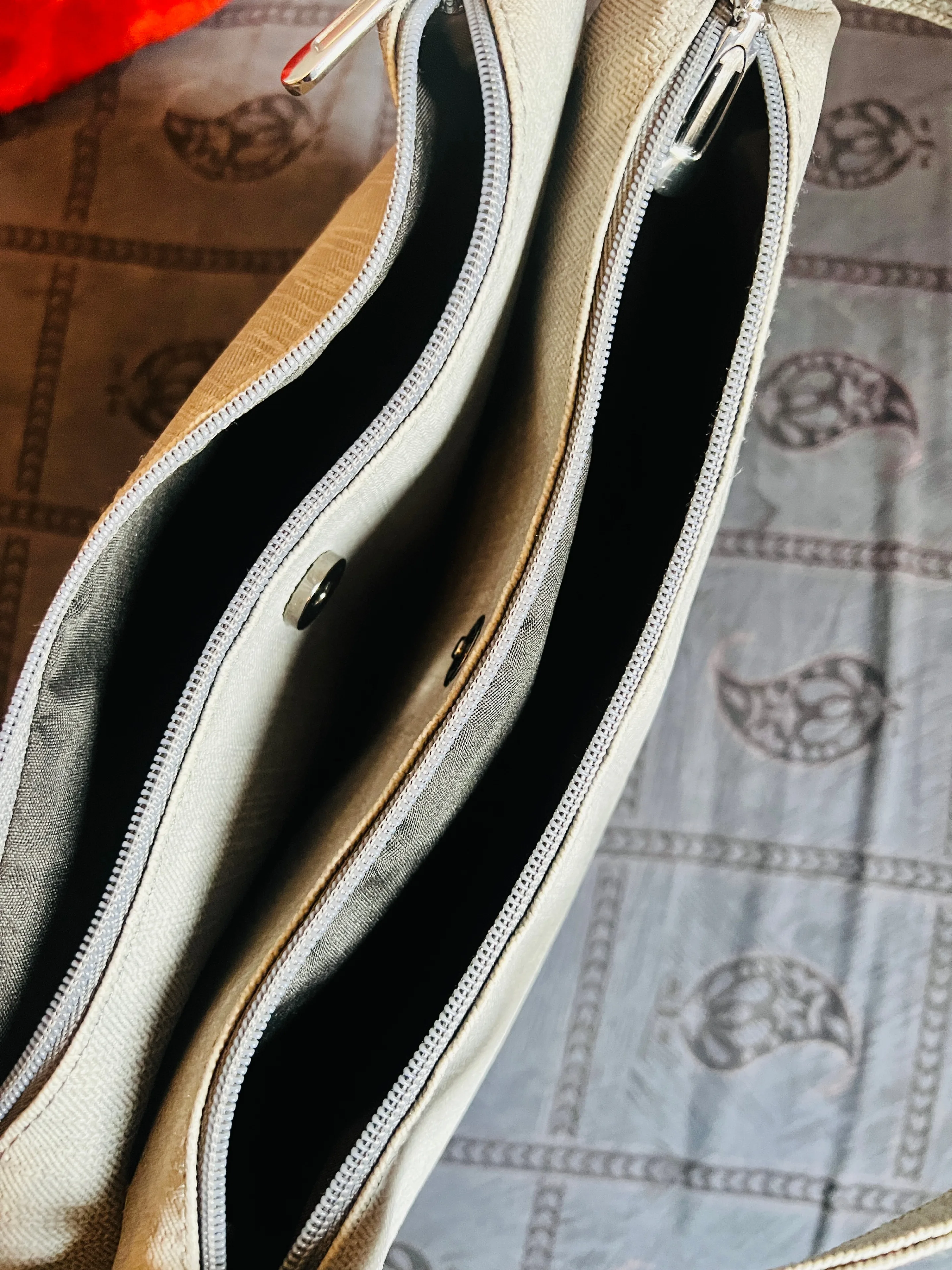 ladies handbag / shoulder bag for women (new and unsed) image indicator(3)