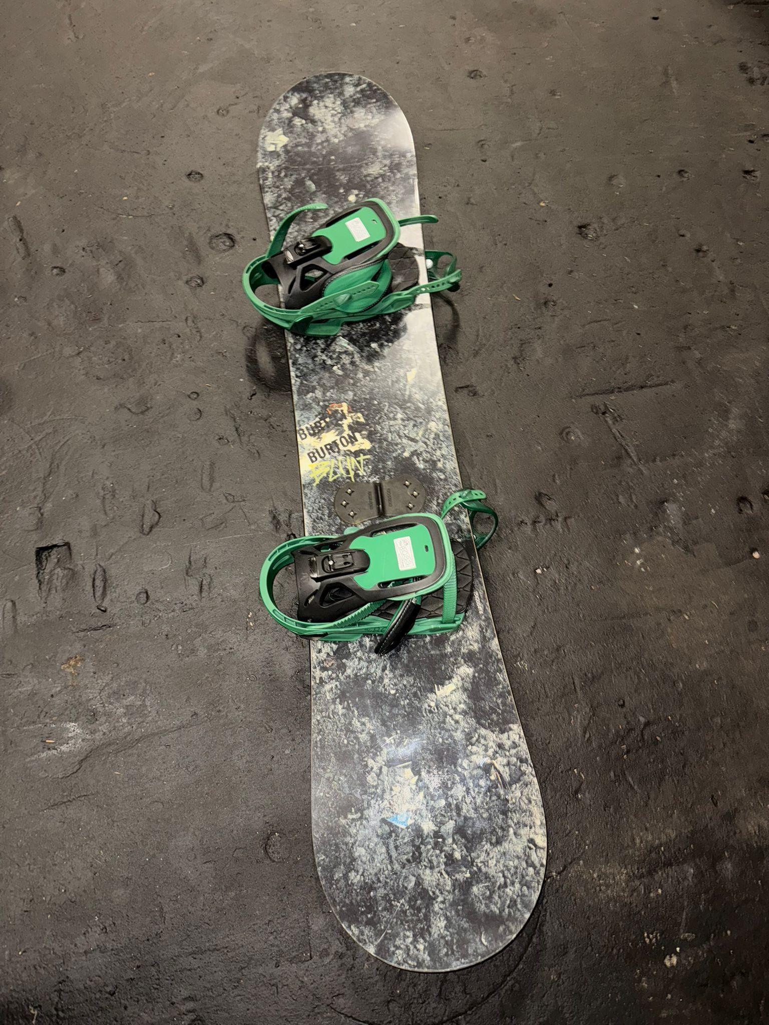 Burton Blunt Snowboard with Bindings