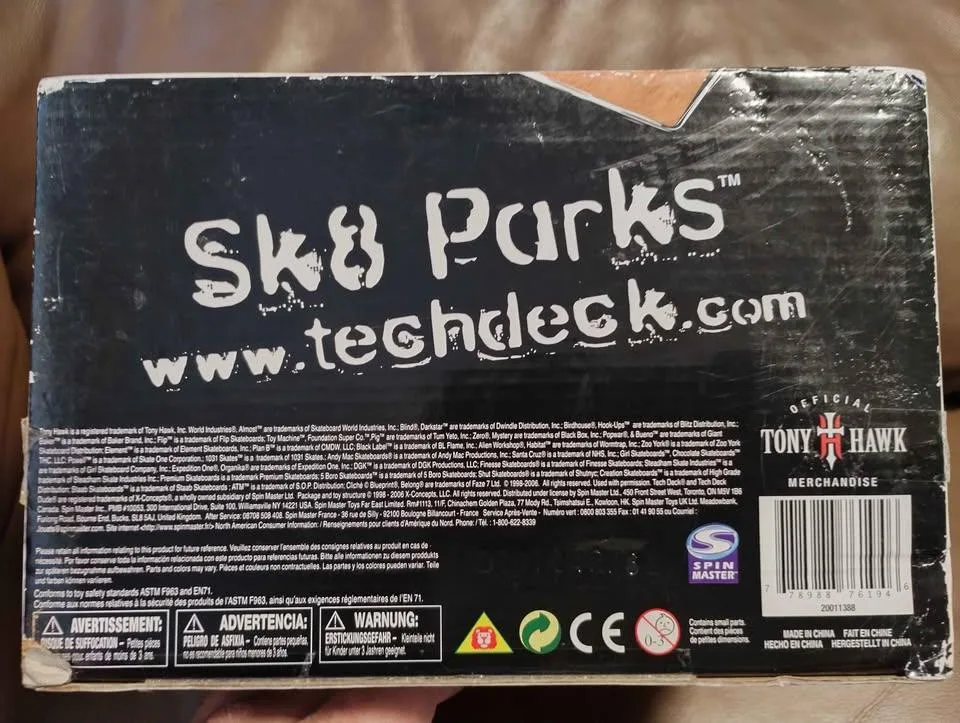 Spinmaster Sk8 Parks Tony Hawk Foundation Quarter Pipe image indicator(4)