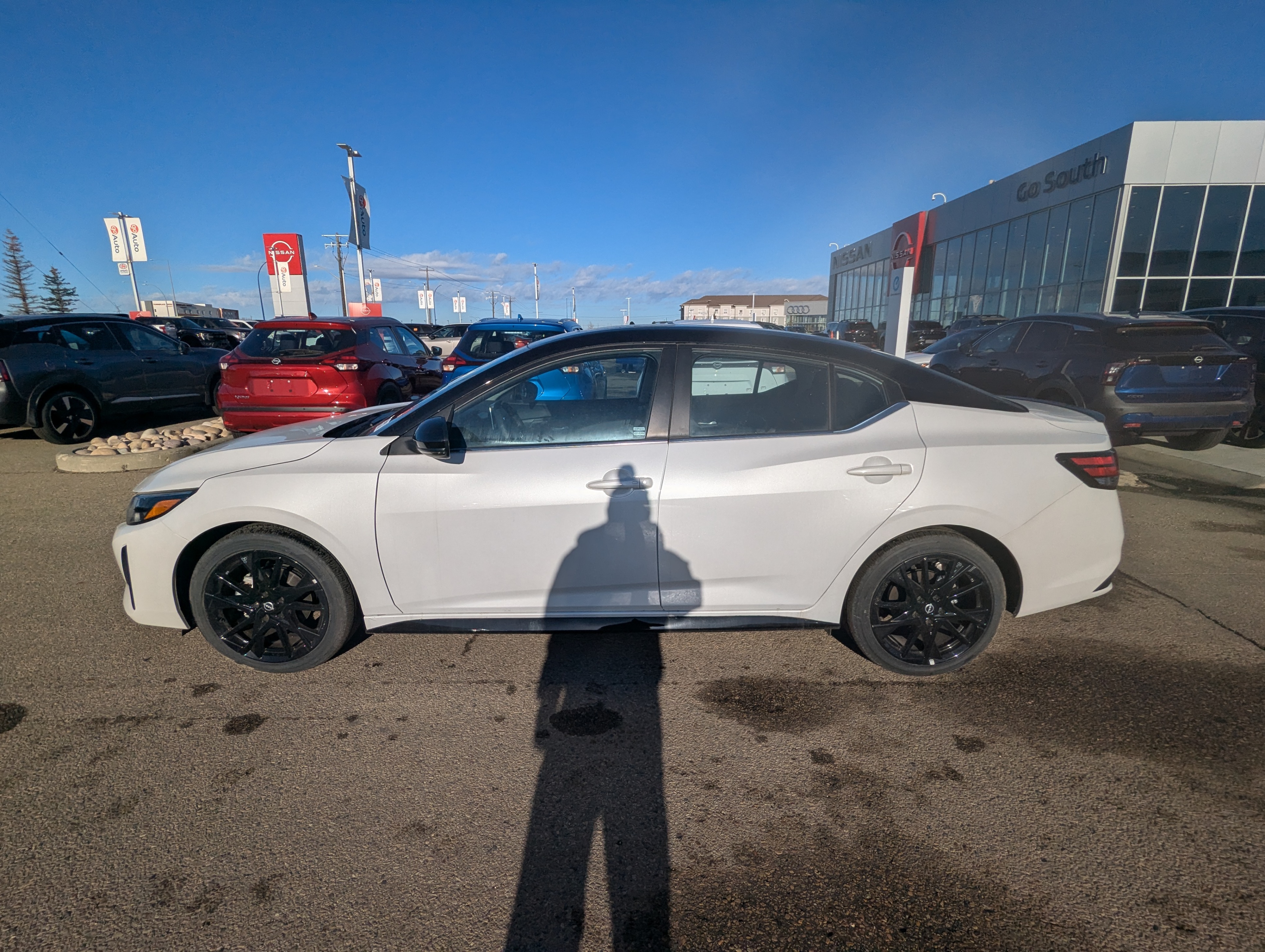 2025 Nissan Sentra SR - photo 2