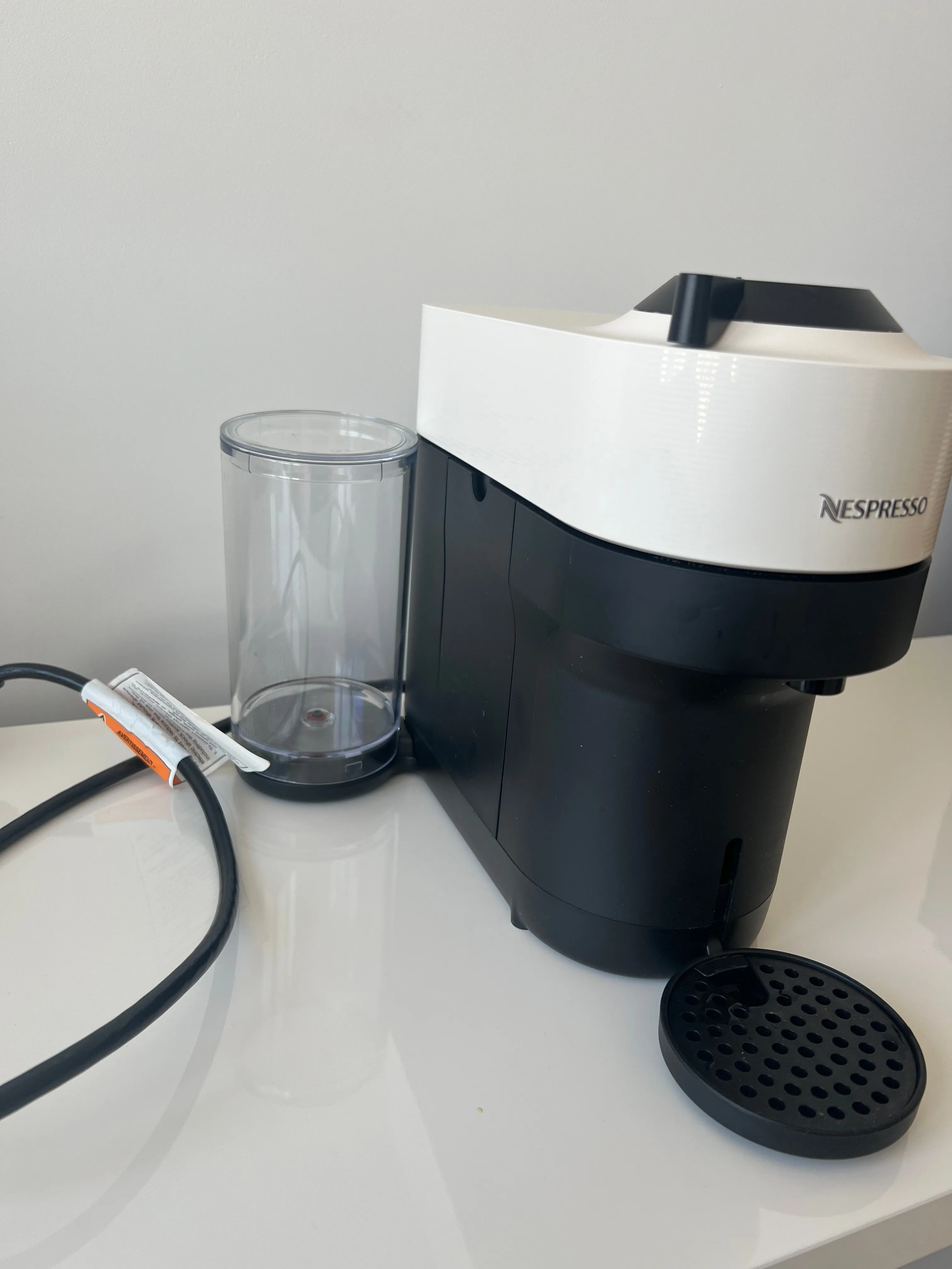 Nespresso VERTUO Pop+ Machine - Great Condition image indicator(4)