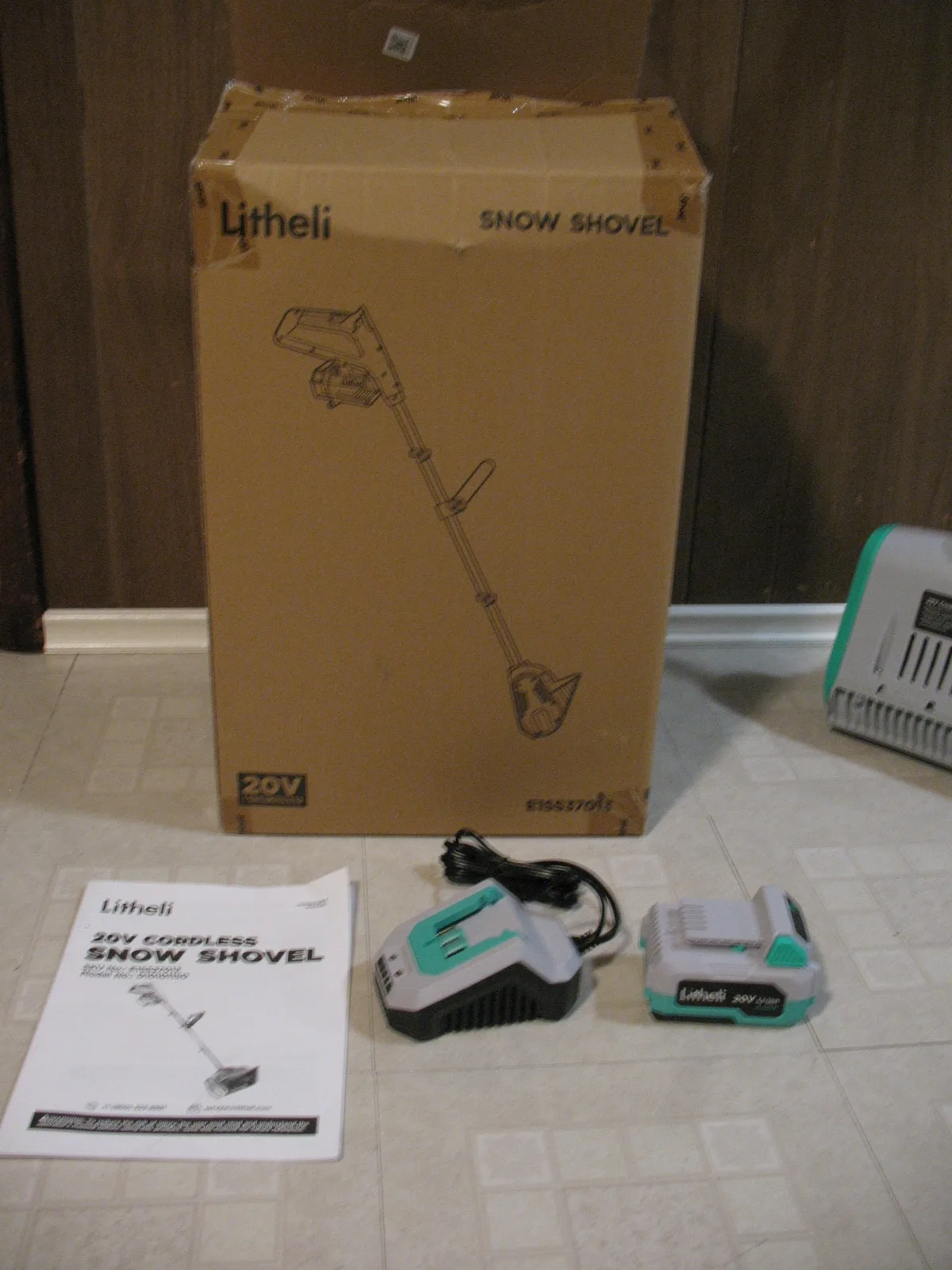 Cordless 20 Volt Snow Shovel, BRAND NEW image indicator(9)